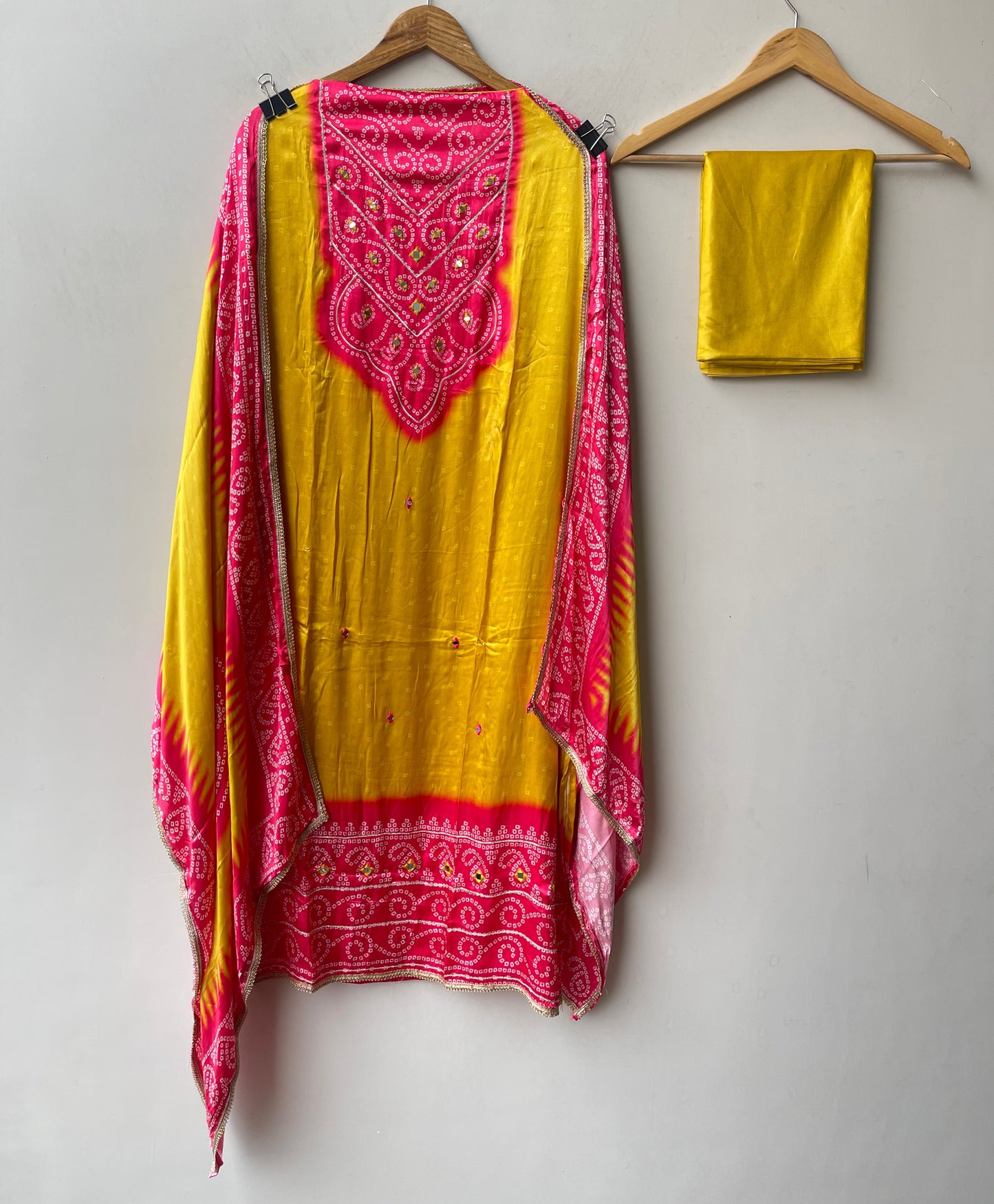 Gajji silk printed unstitched ladies suit Rc19236 (a)