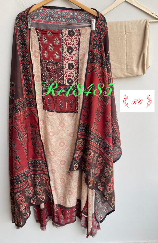 Soft cotton muslin unstitched ladies suit Rc18485