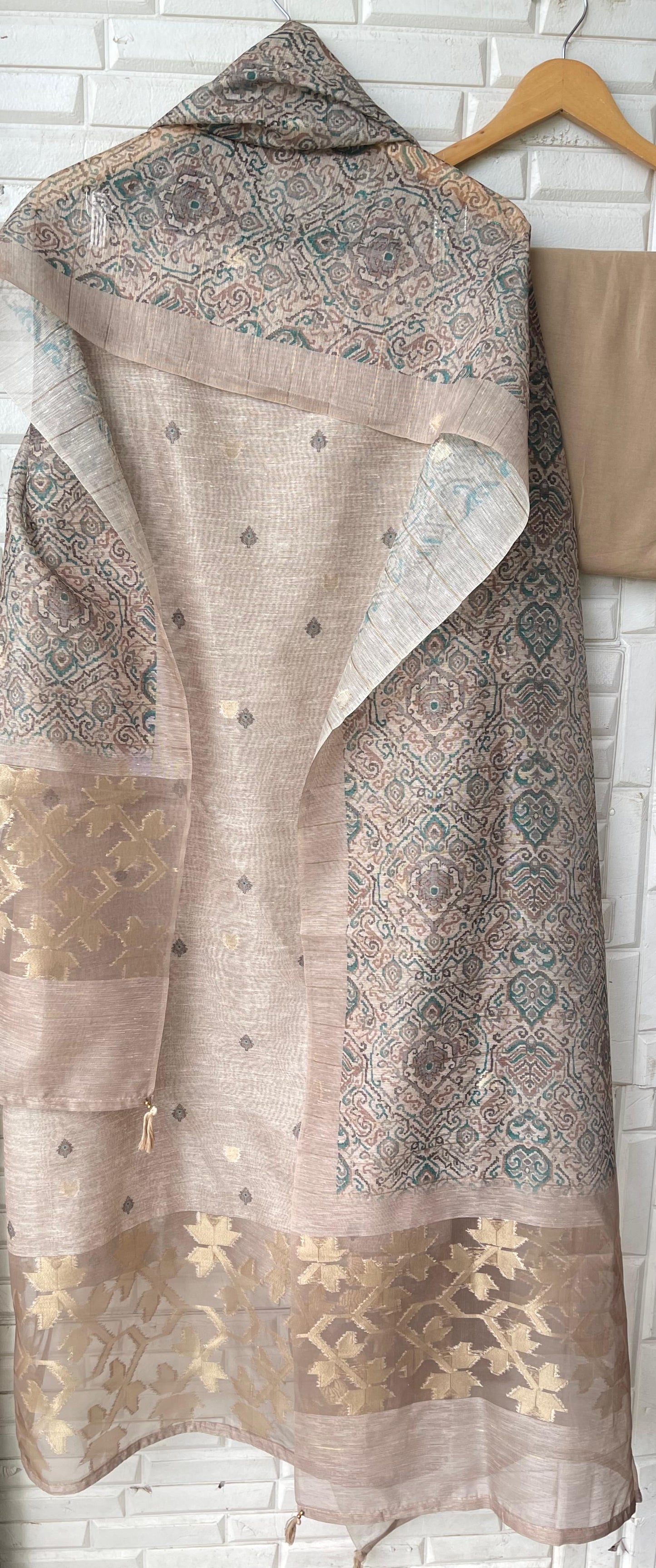 Banarasi linen silk unstitched ladies suit Rc17714