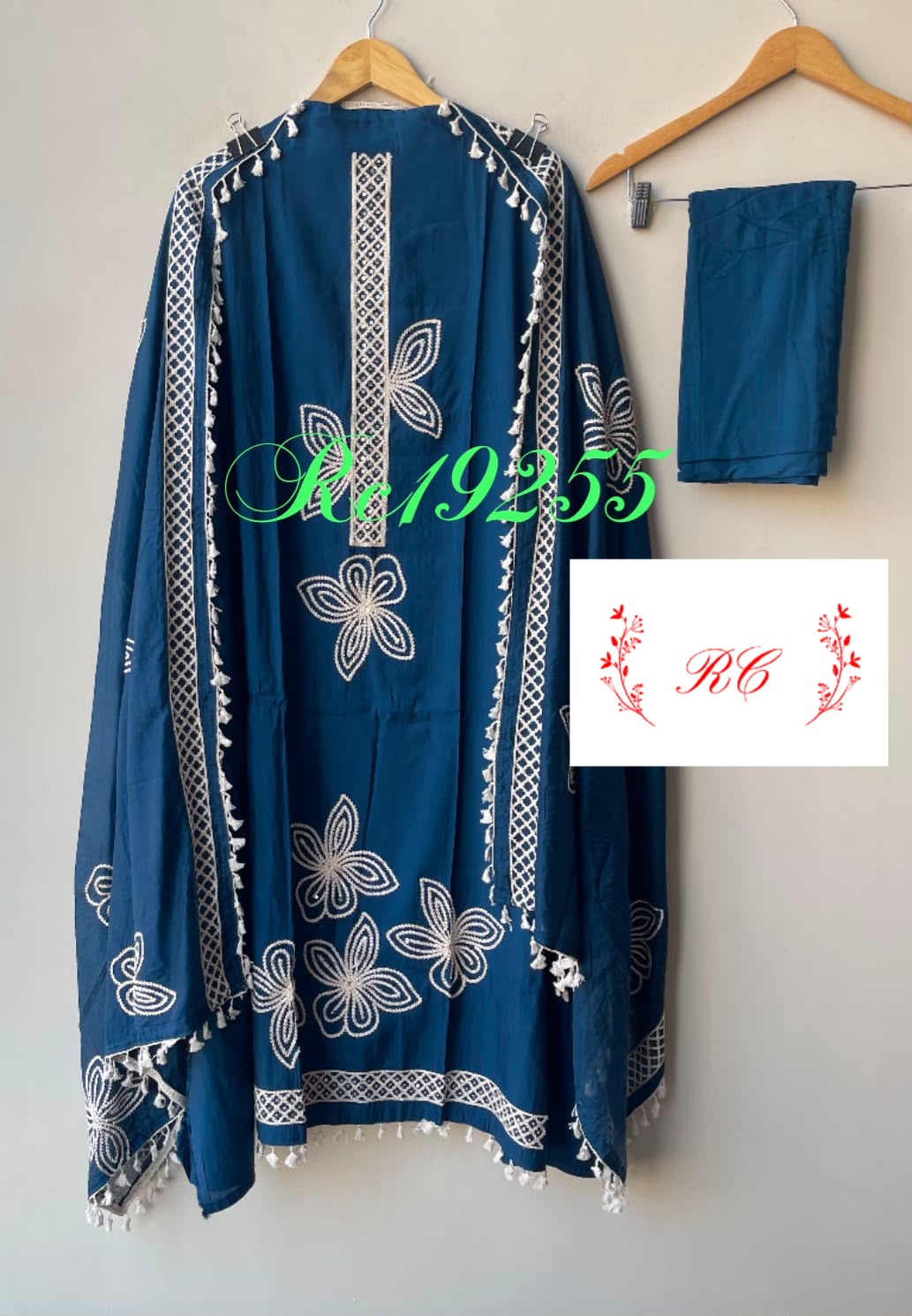 Mul chanderi unstitched ladies suit Rc19255 (a)