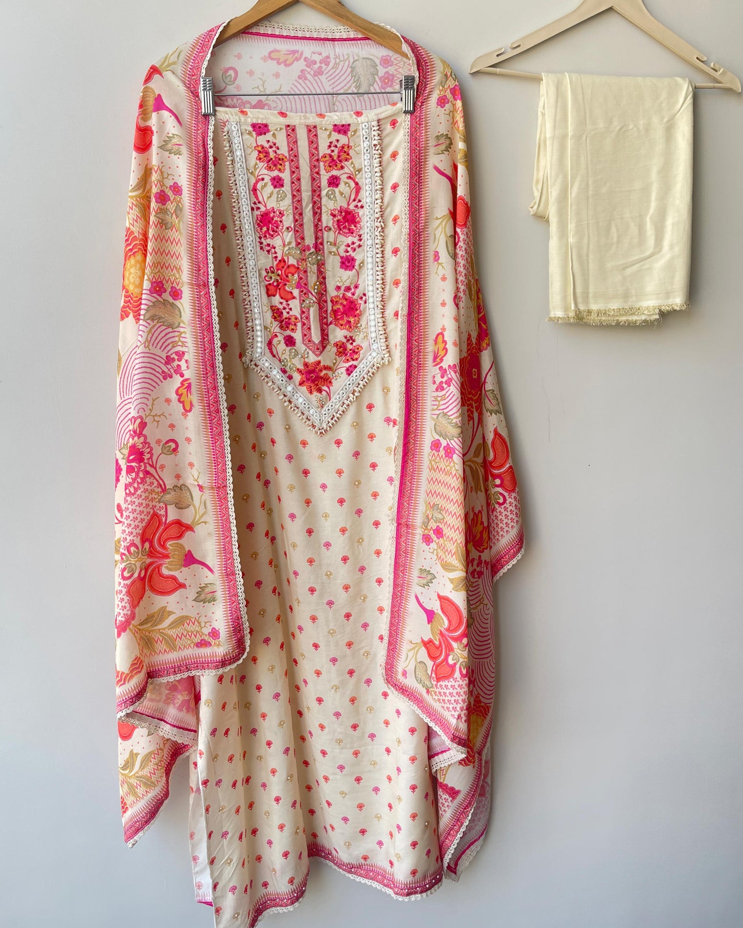 Muslin Printed Unstitched Ladies Suit RC-18704 – view 4