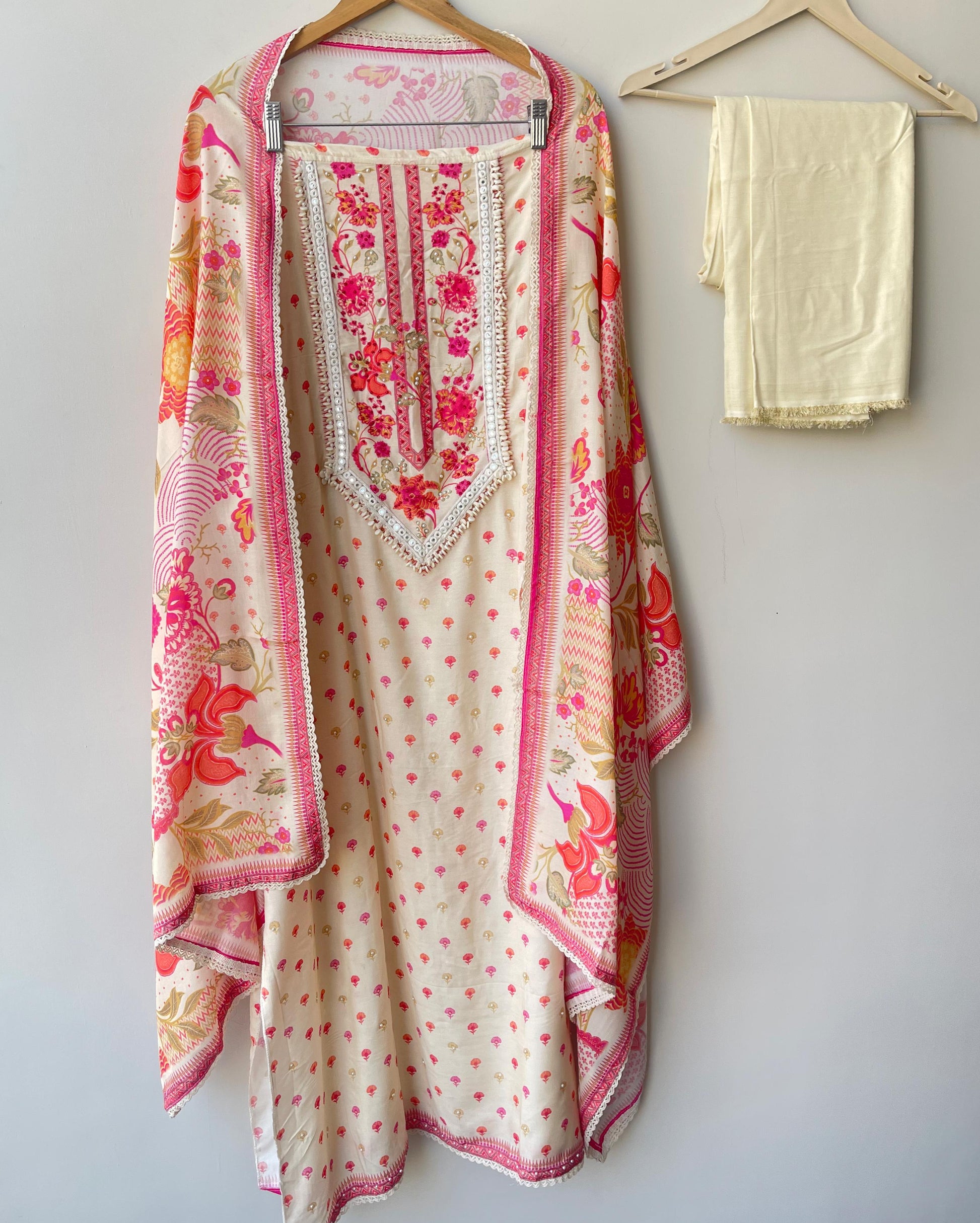 Muslin Printed Unstitched Ladies Suit RC-18704 – view 4