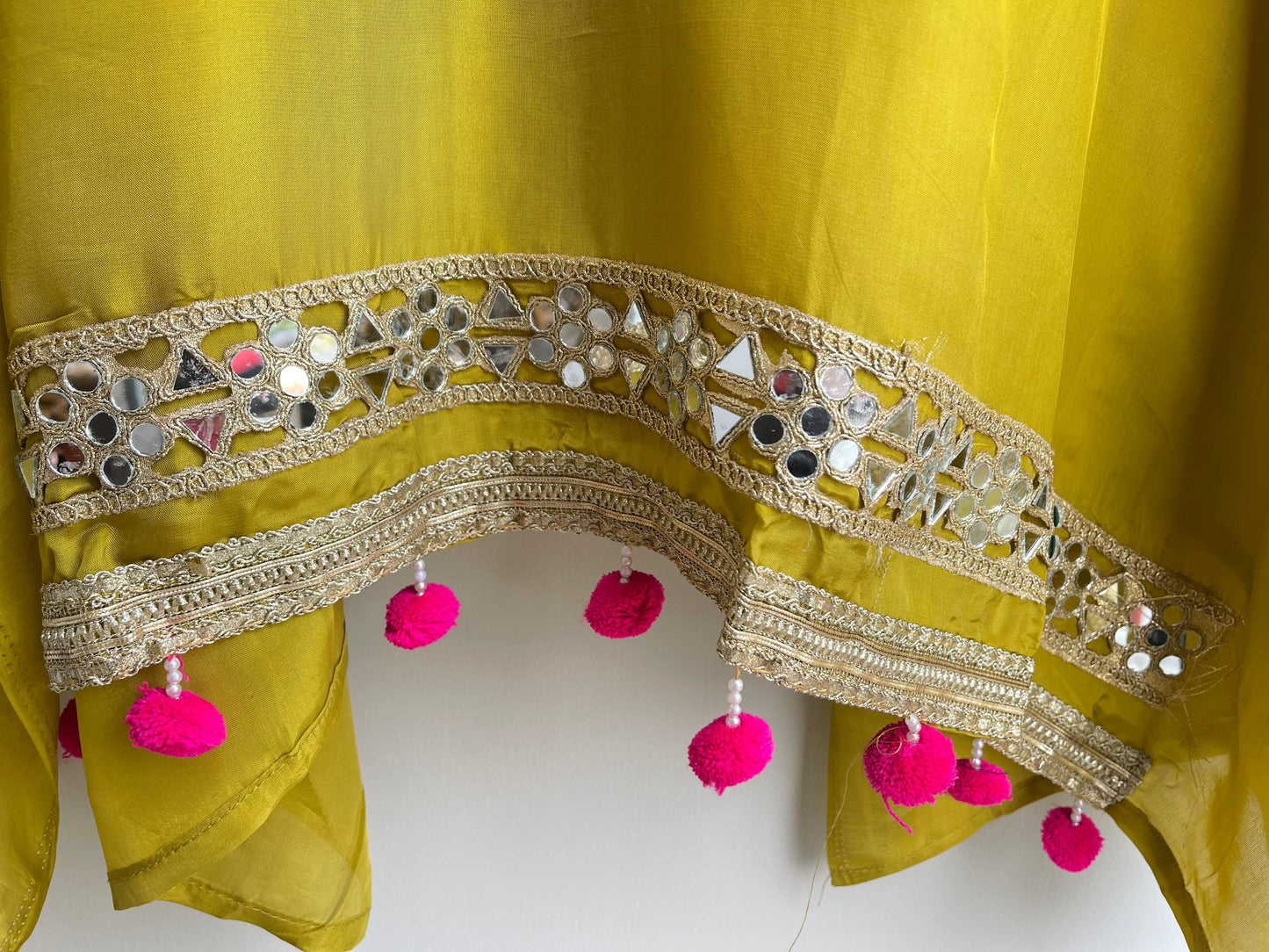 Satin crepe unstitched ladies suit Rc17946