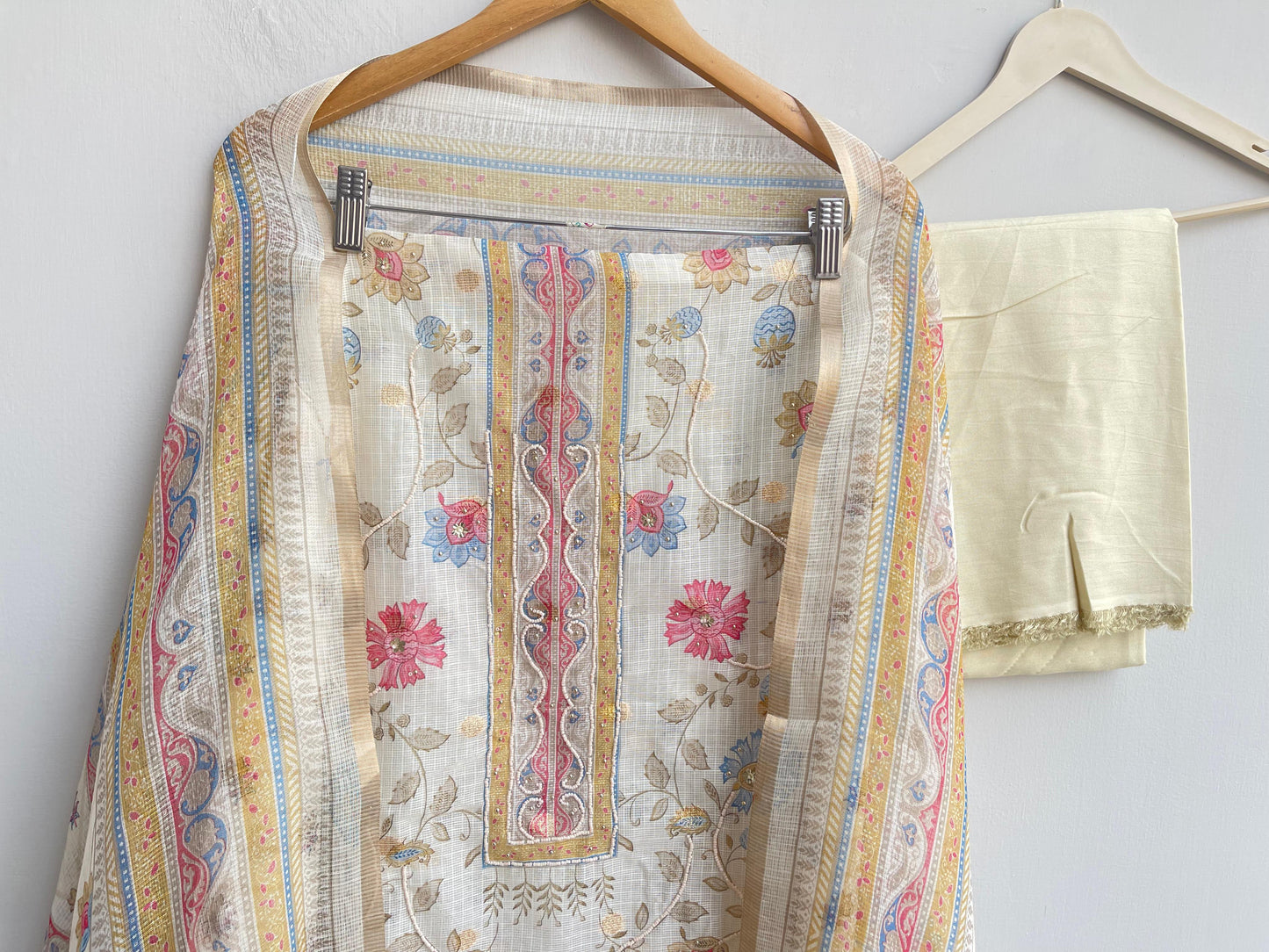 Soft banarasi kota doriya unstitched ladies suit Rc18527