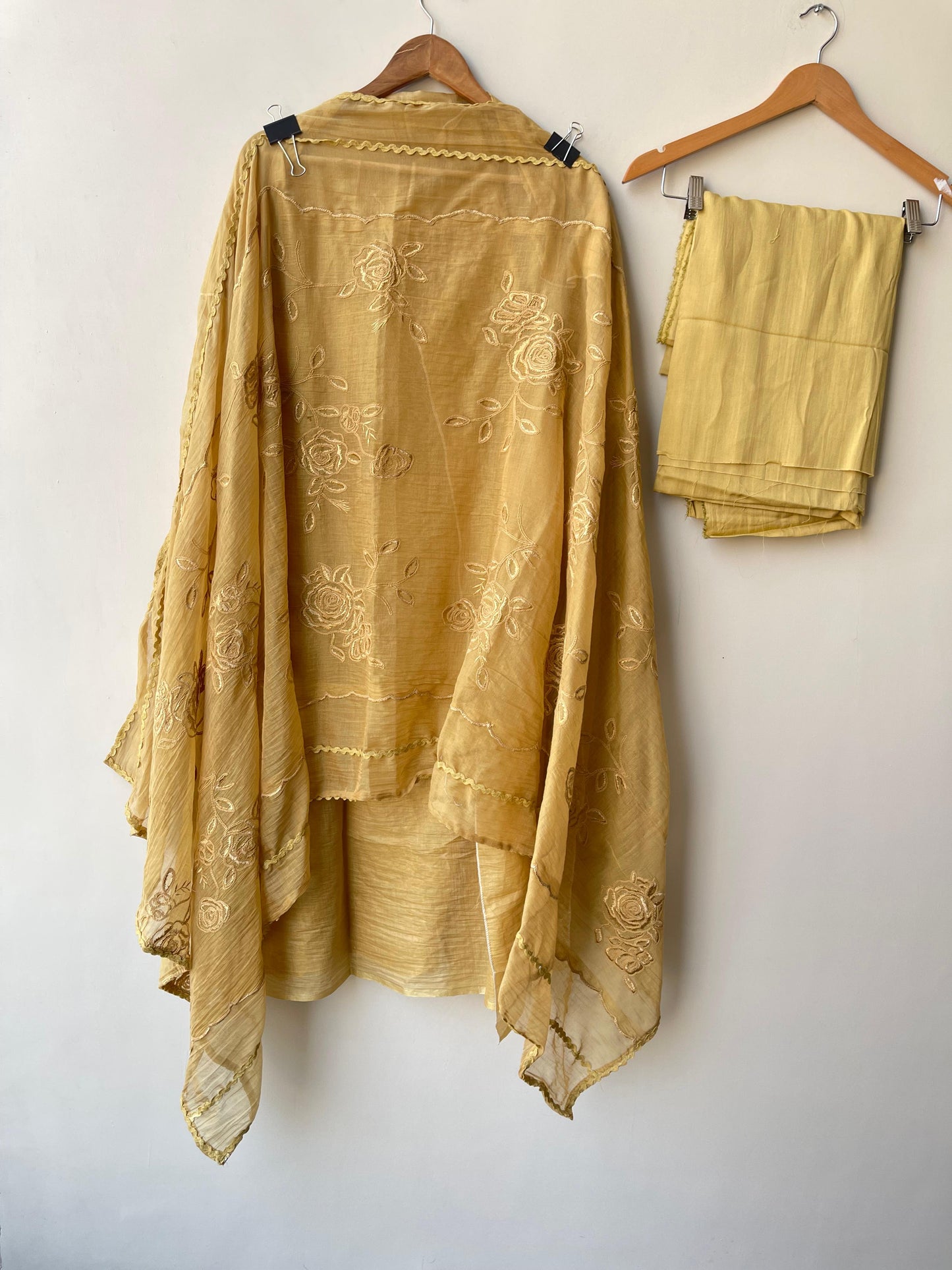 Mul Chanderi Unstitched Ladies Suit RC18842 – view 4
