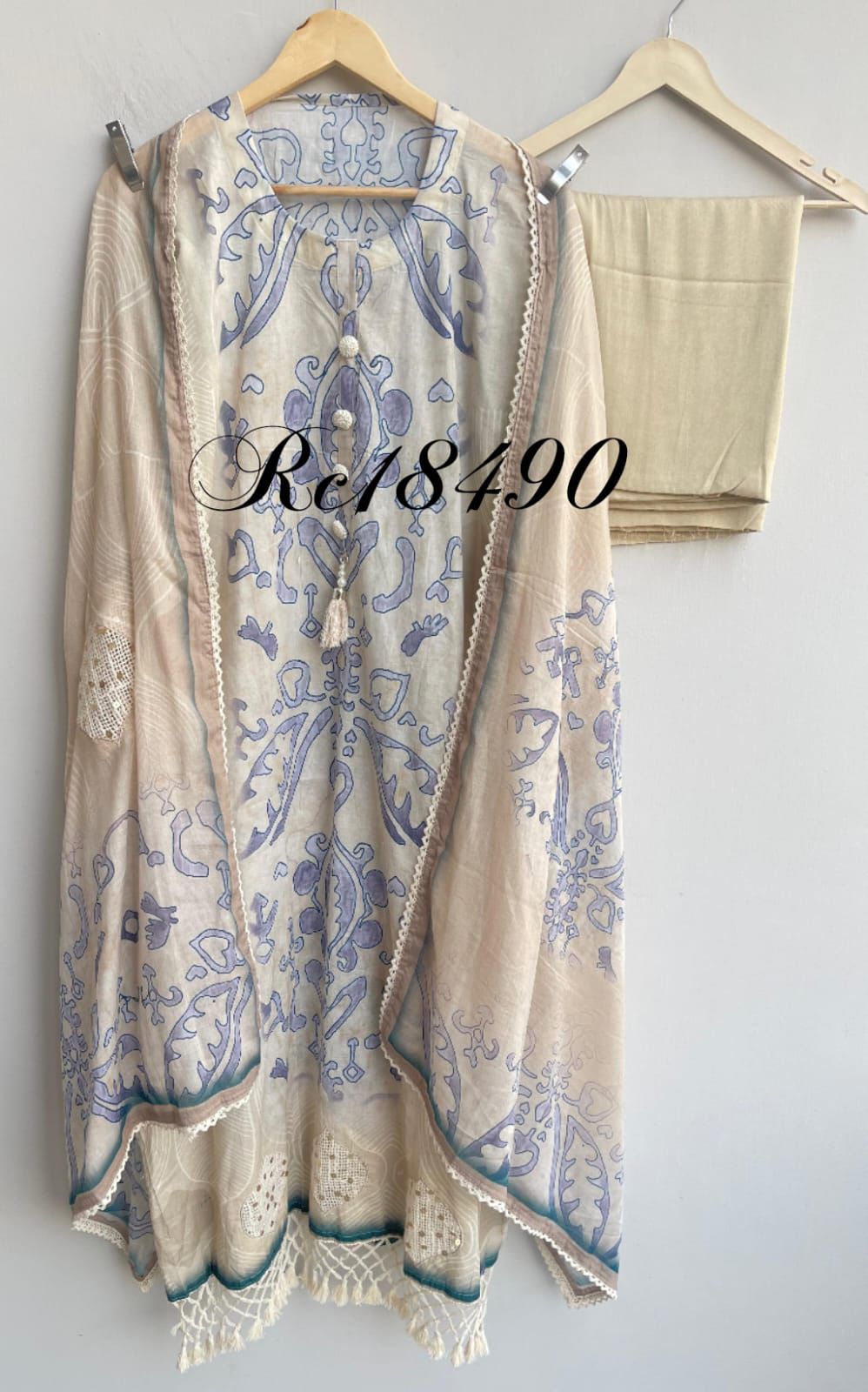 Self mul chanderi unstitched ladies suit Rc18490