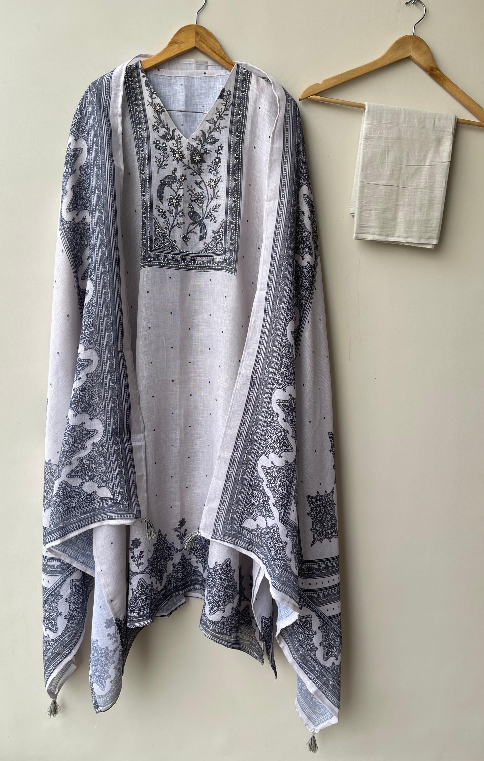 Fine Linen Printed Unstitched Ladies Suit RC-18766 (b) – view 8
