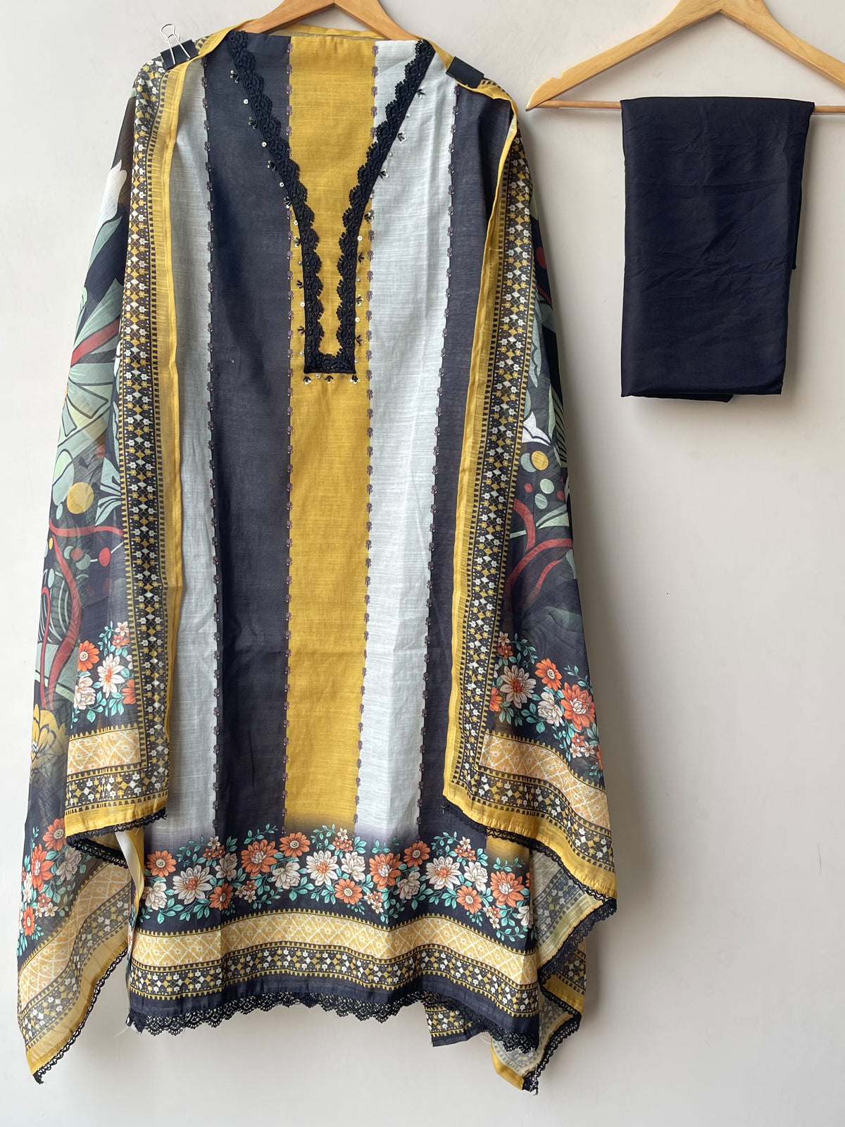 Designer Cotton Linen Printed Unstitched 3 pcs Suit Set