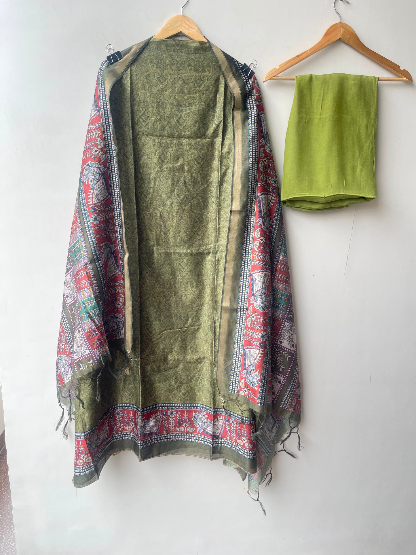 Mul chanderi maheshwari printed unstitched ladies suit Rc19025 (b)
