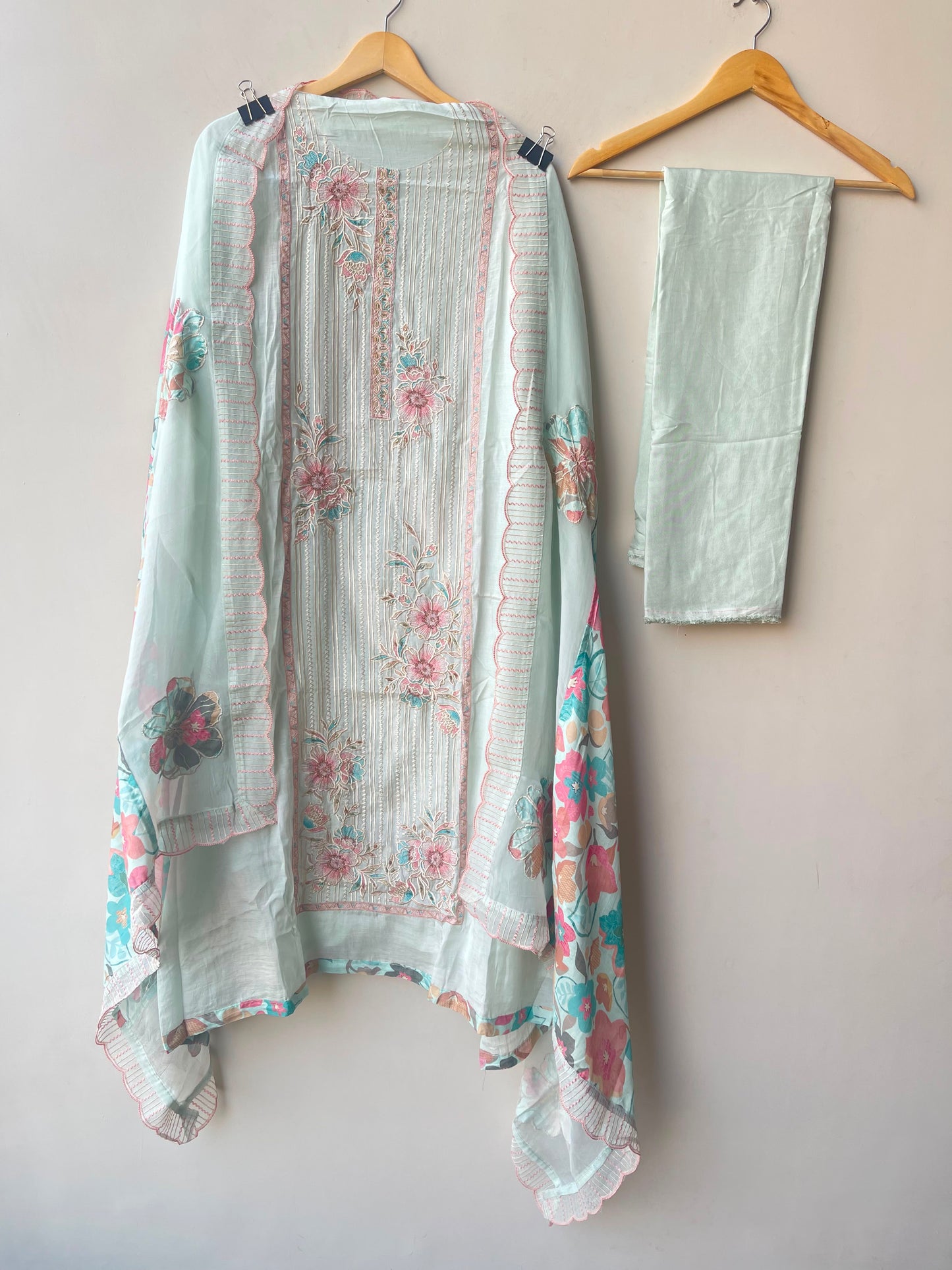 Mul chanderi unstitched ladies suit Rc19109