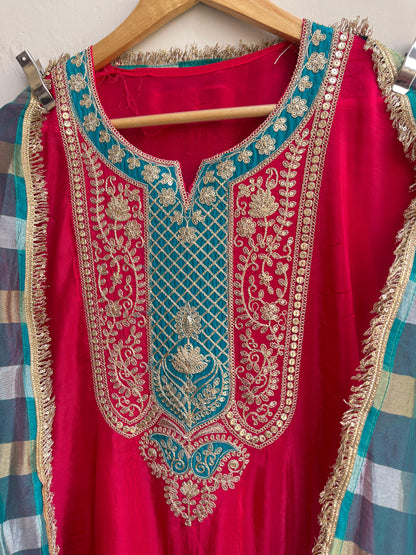 Silk fabric unstitched ladies suit Rc17931 (b)