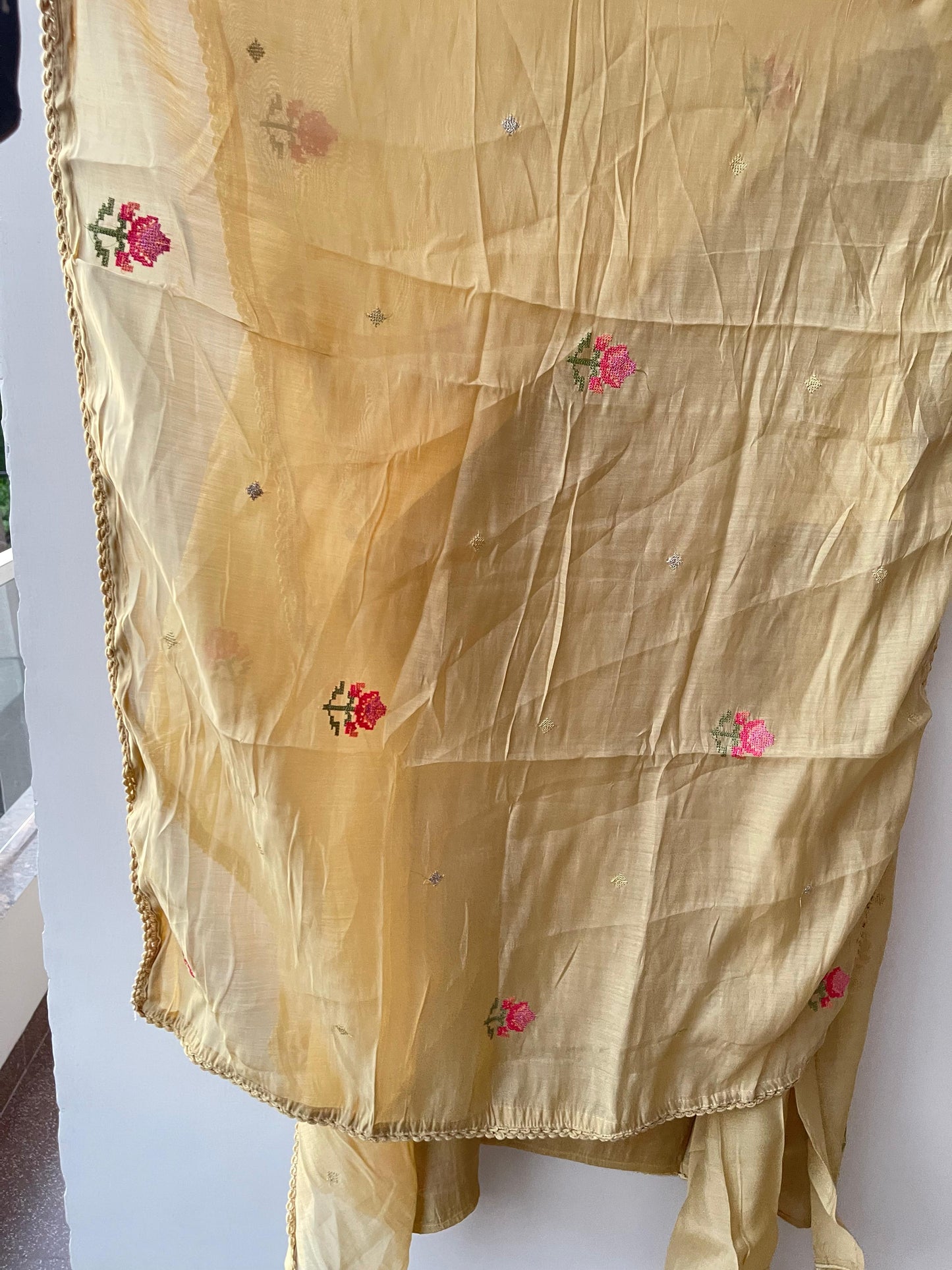 Mul chanderi unstitched salwar suit with resham embroidery and crochet lace – RoyalChicByPriti