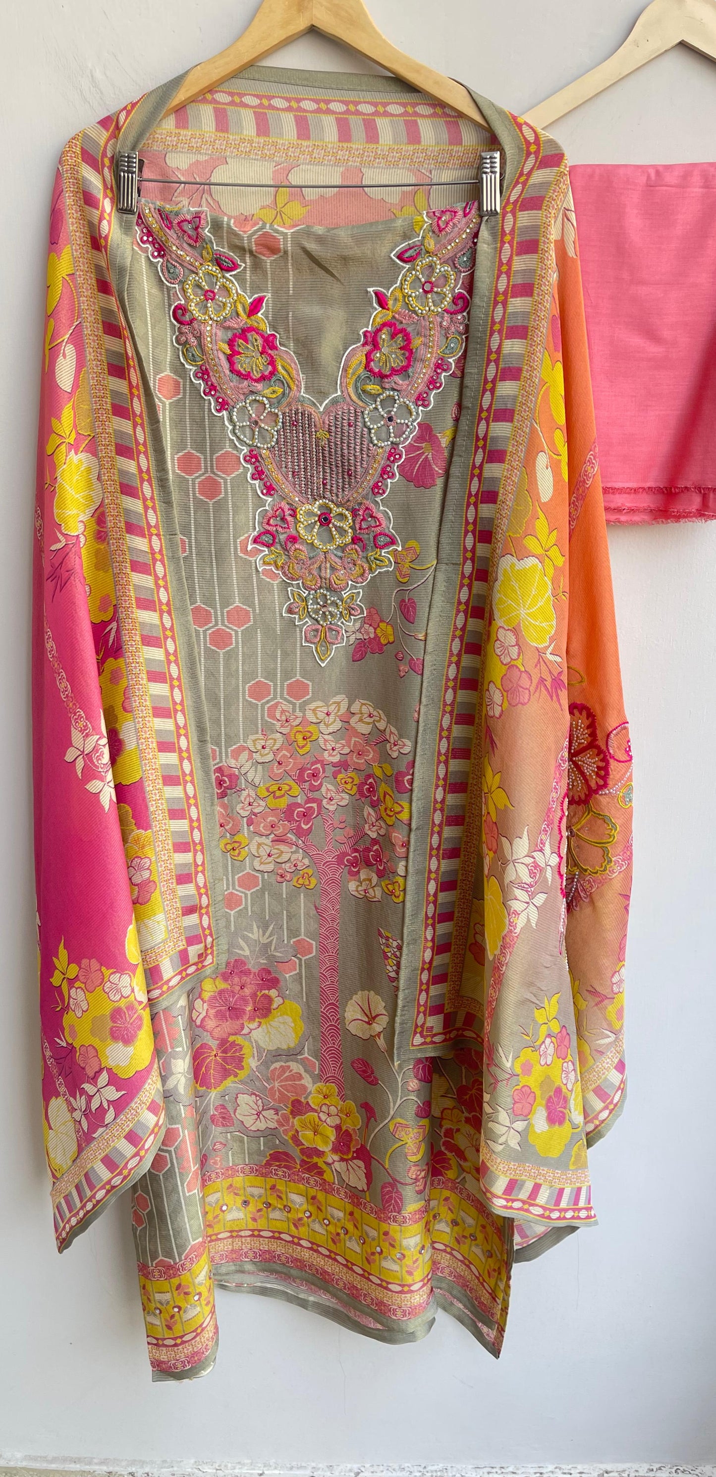 Shimmer Silk Flowy Unstitched Ladies Suit RC-17824 – view 4
