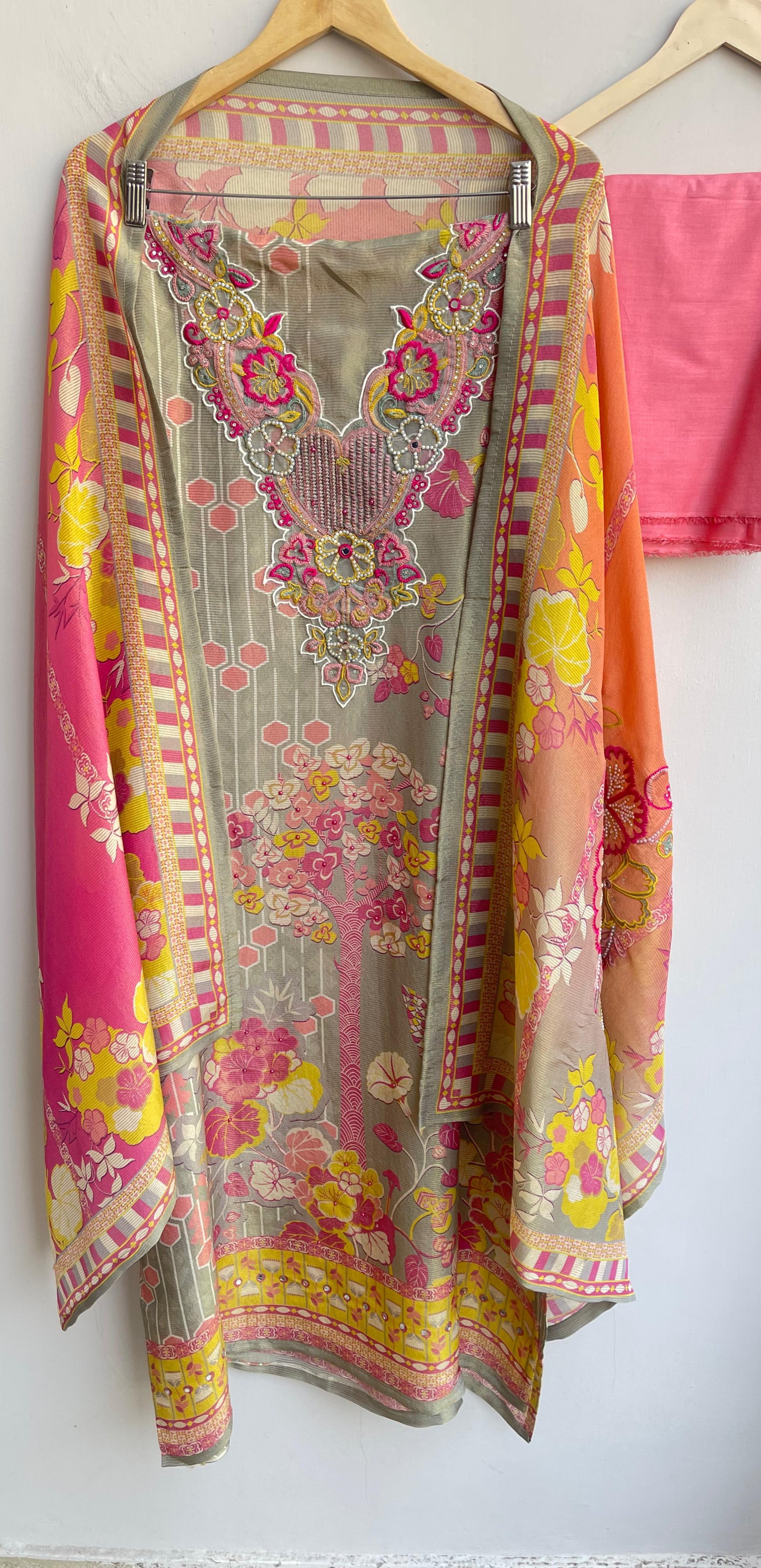 Shimmer Silk Flowy Unstitched Ladies Suit RC-17824 – view 4