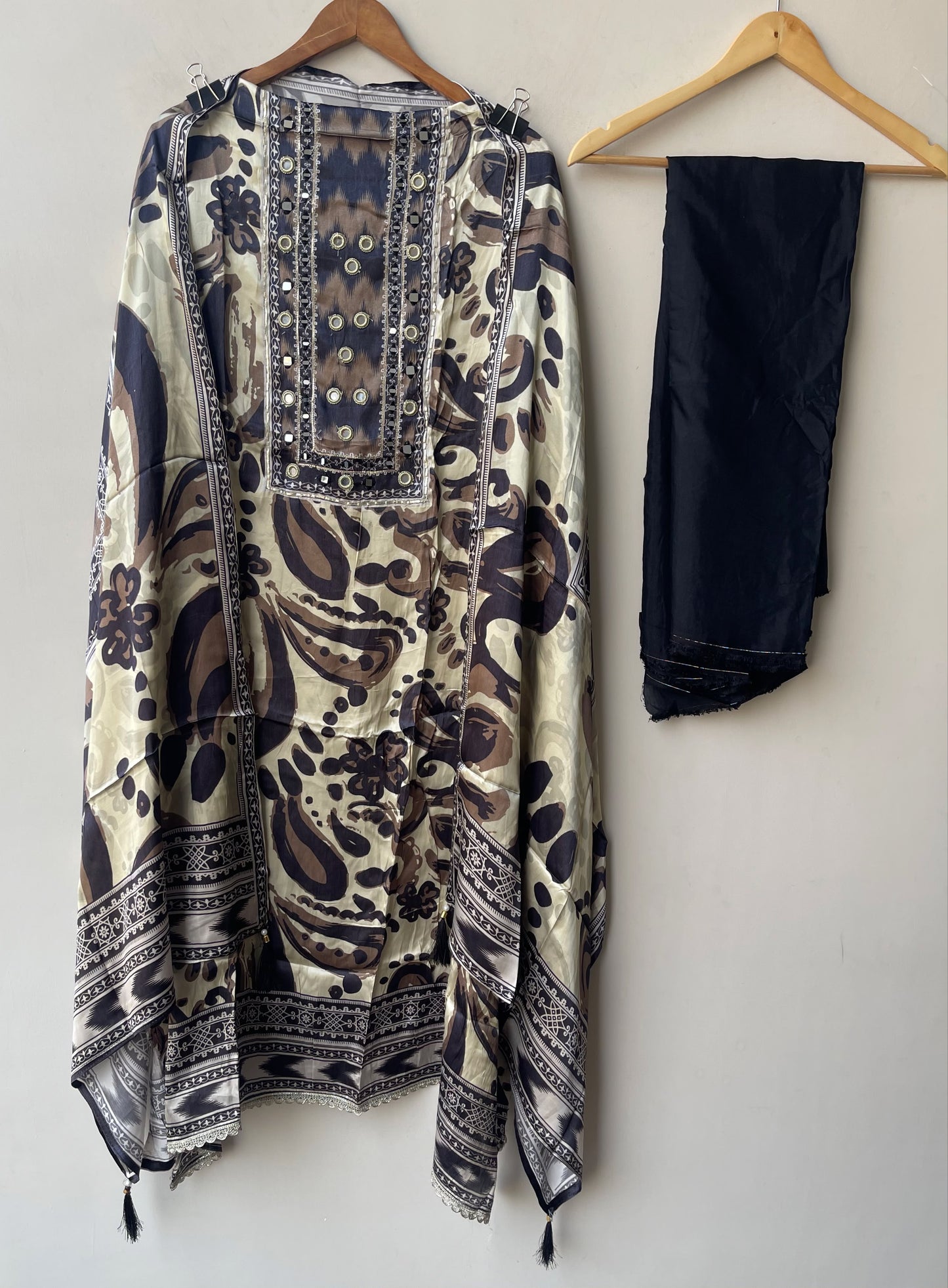 Gajji satin silk printed ladies unstitched suit Rc19307