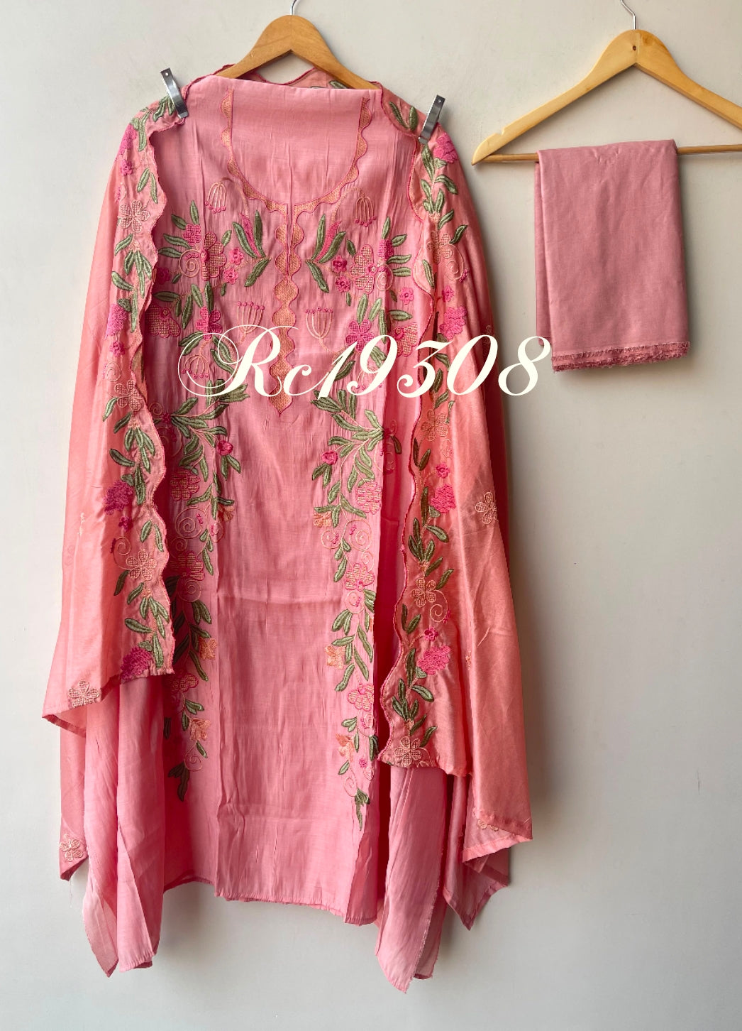 Mul chanderi unstitched ladies suit Rc19308 (a)