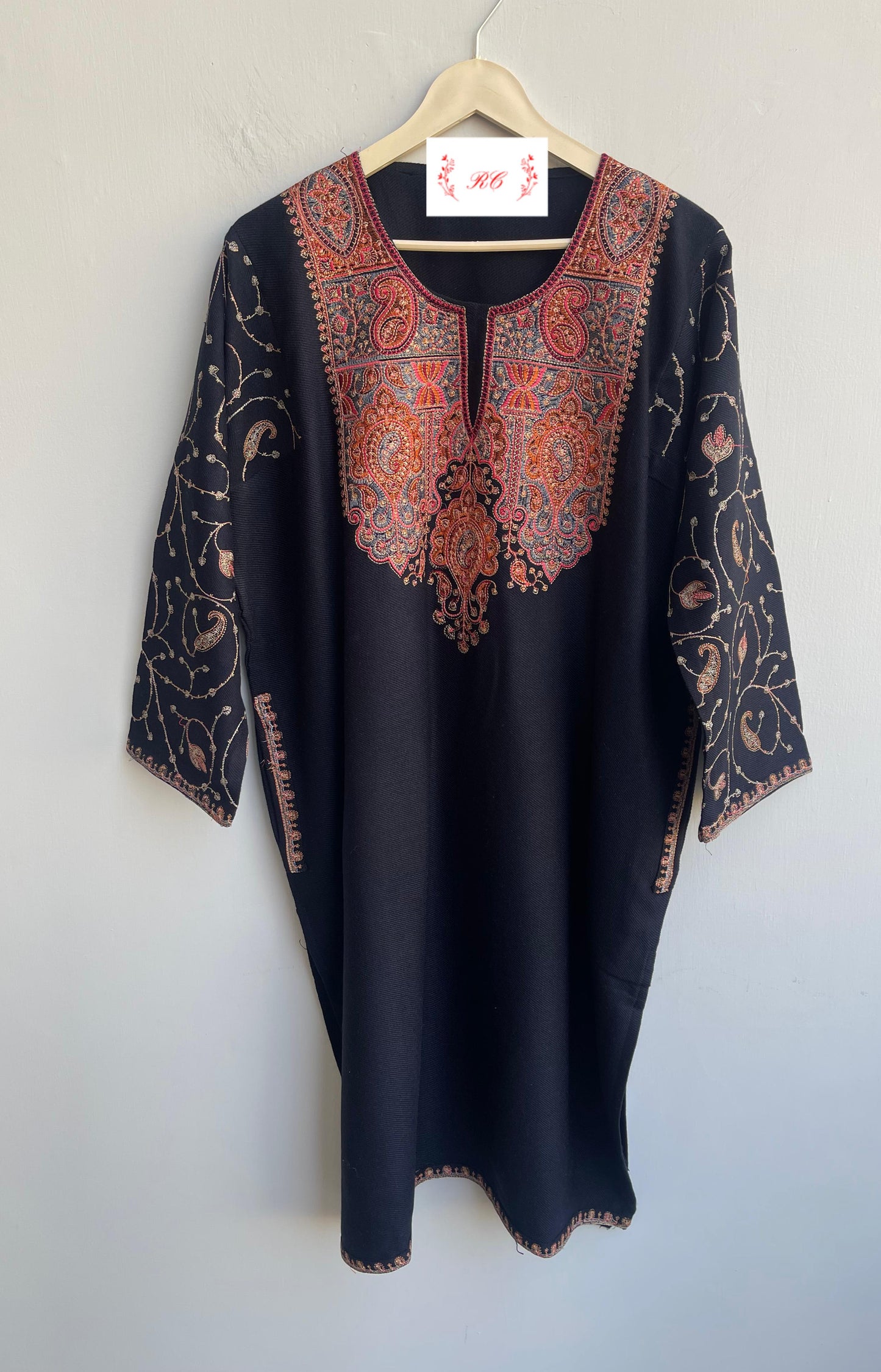 Kashmiri kadai pheron readymade ladies kurta Rc18111