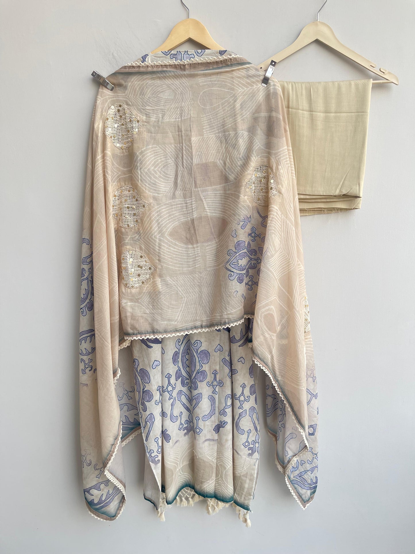 Self mul chanderi unstitched ladies suit Rc18490