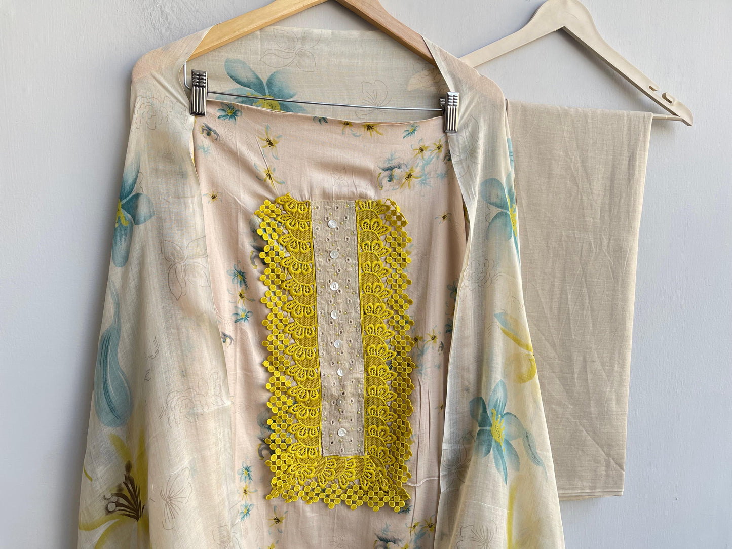 Mul cotton printed unstitched ladies suit Rc18376