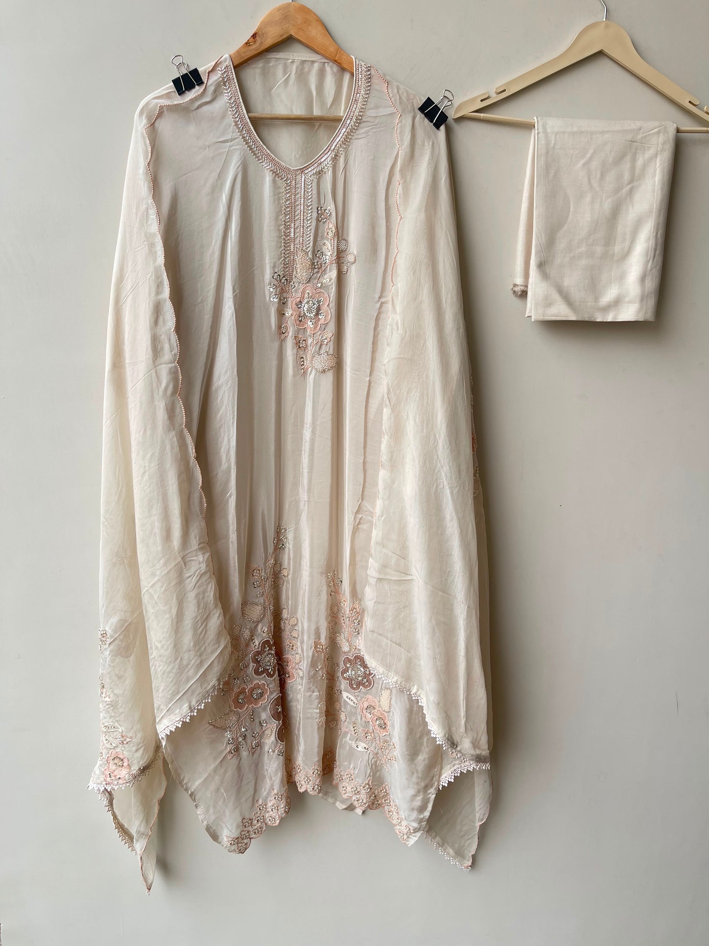 Crepe satin unstitched ladies suit Rc19060 (a)