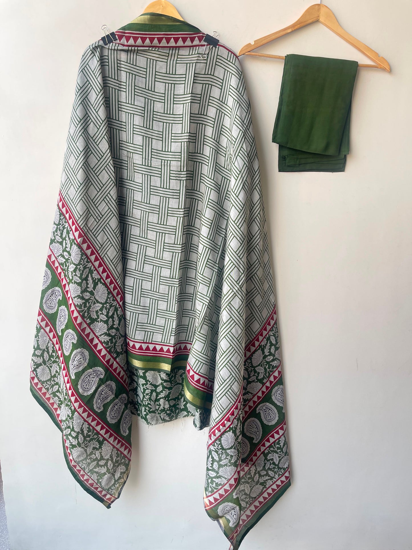 Mul chanderi maheshwari printed unstitched ladies suit Rc19005 (b)