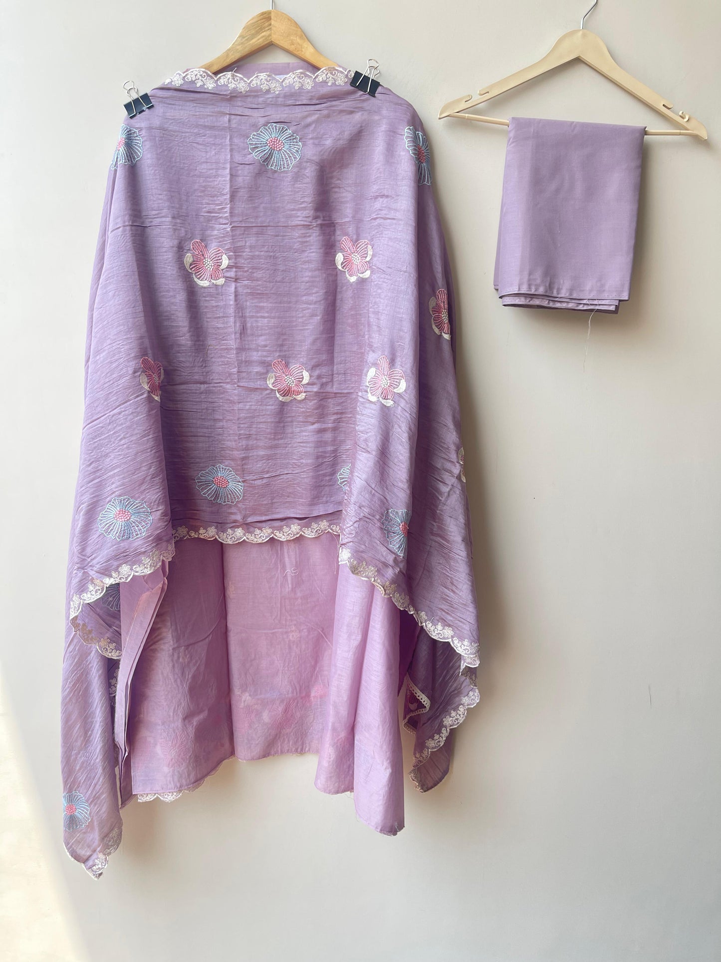 Mul chanderi unstitched ladies suit Rc18936 (b)