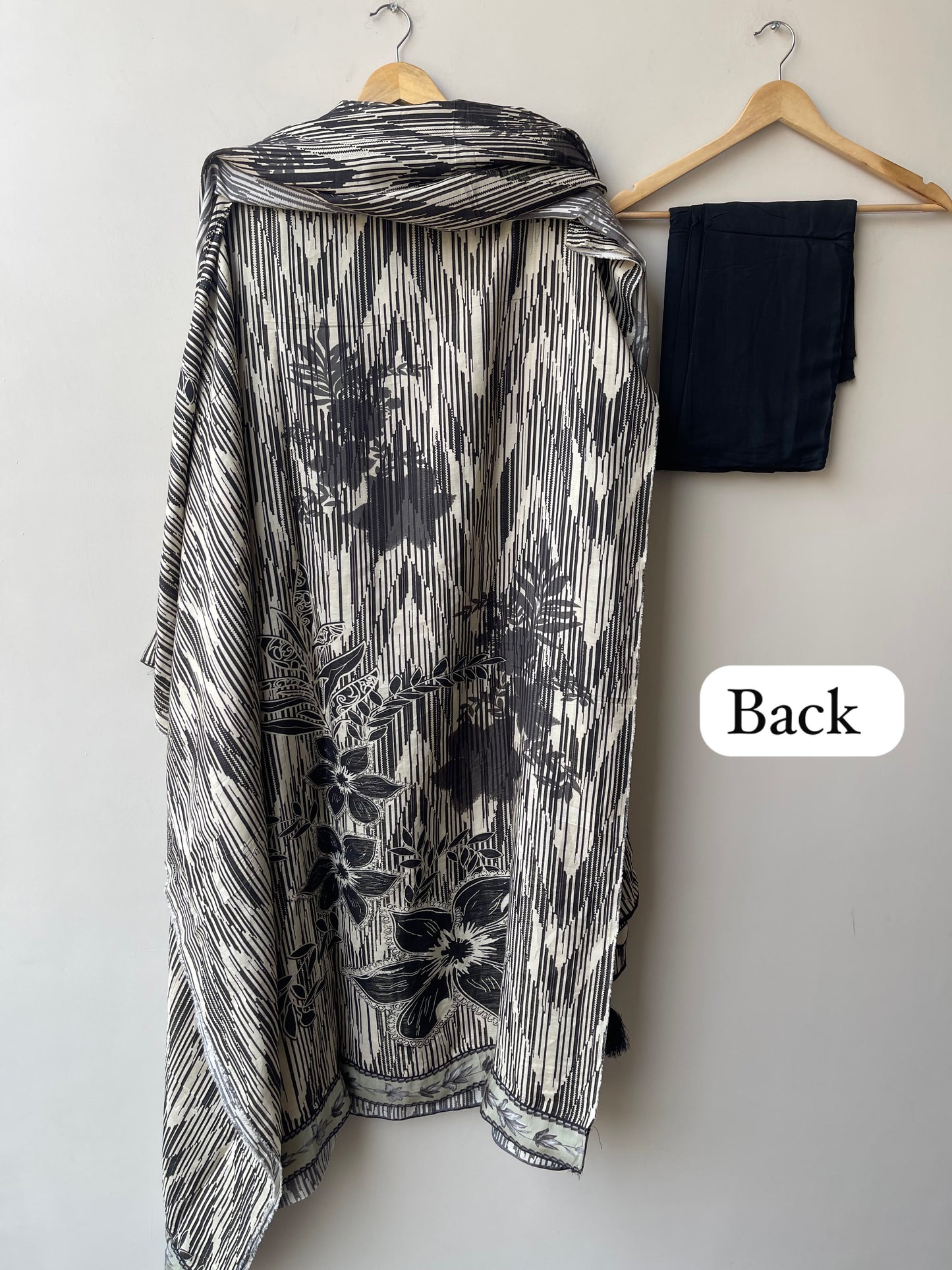 Zari weaving muslin printed ladies suit Rc18993