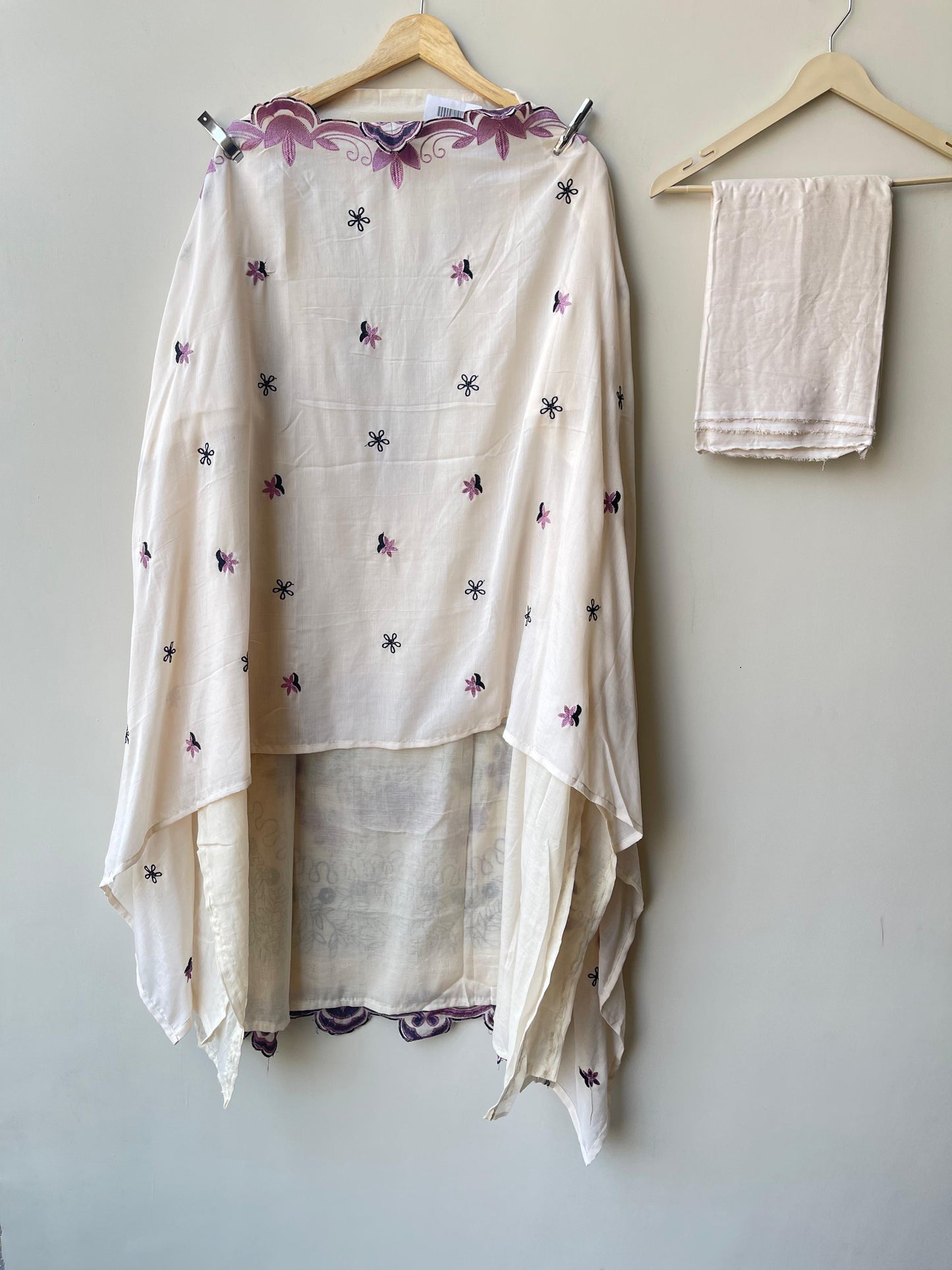 Mul chanderi unstitched ladies suit Rc18916 (a)