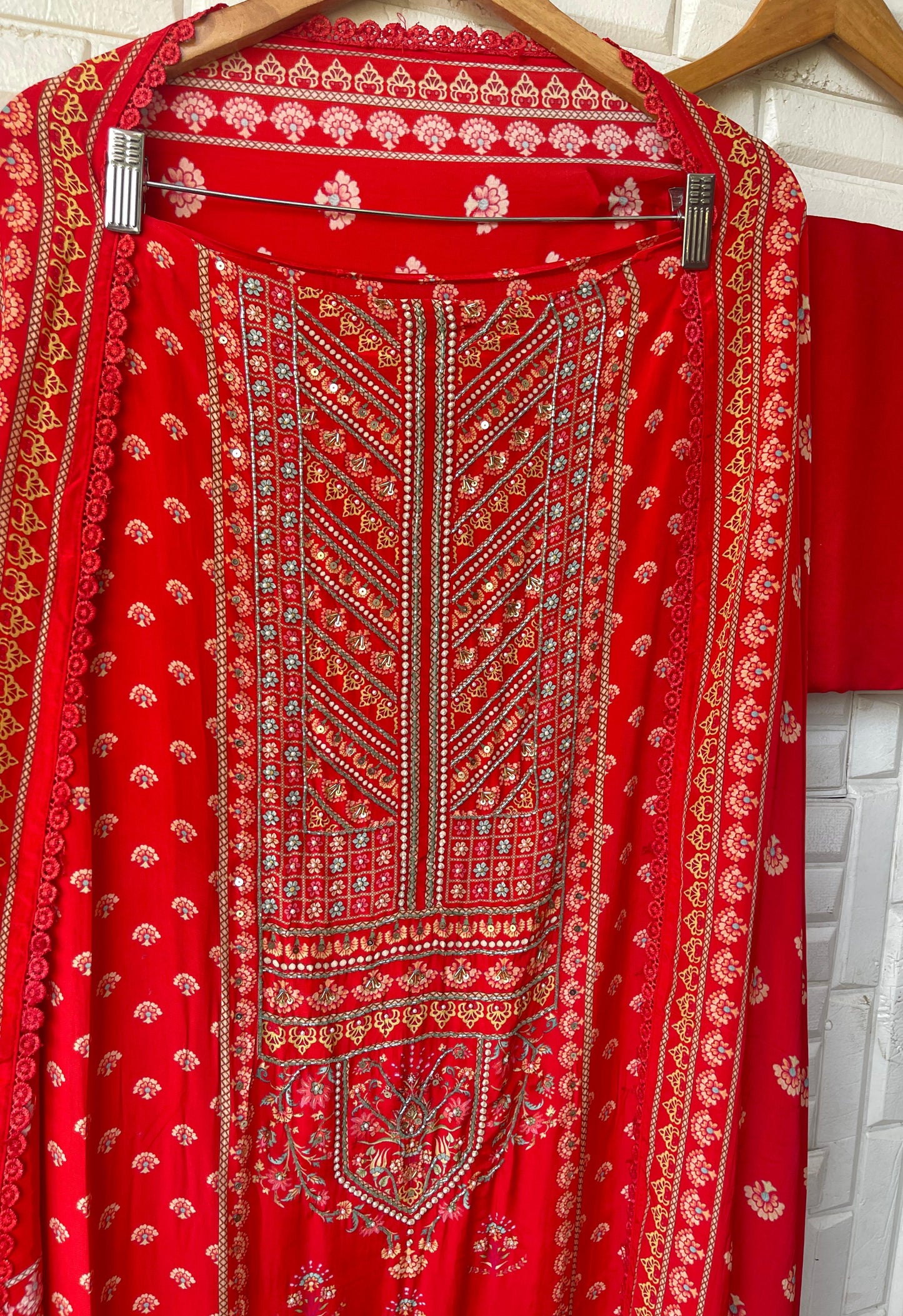 Crape satin unstitched ladies suit Rc17810