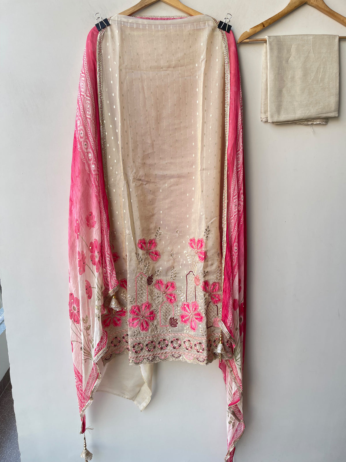 Banarasi Shimmer Organza Silk Embroidered Unstitched Suit Set
