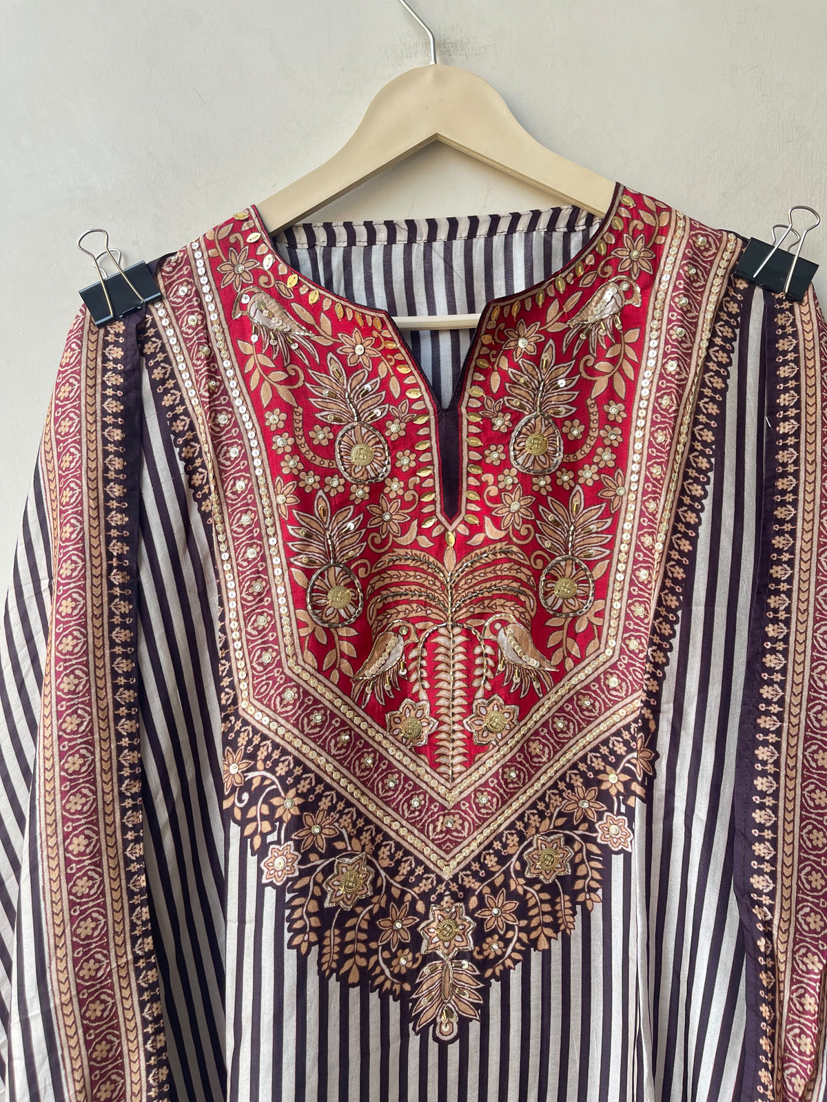 Exquisite Pure Silk Printed Unstitched Designer 3 Pcs Suit Set