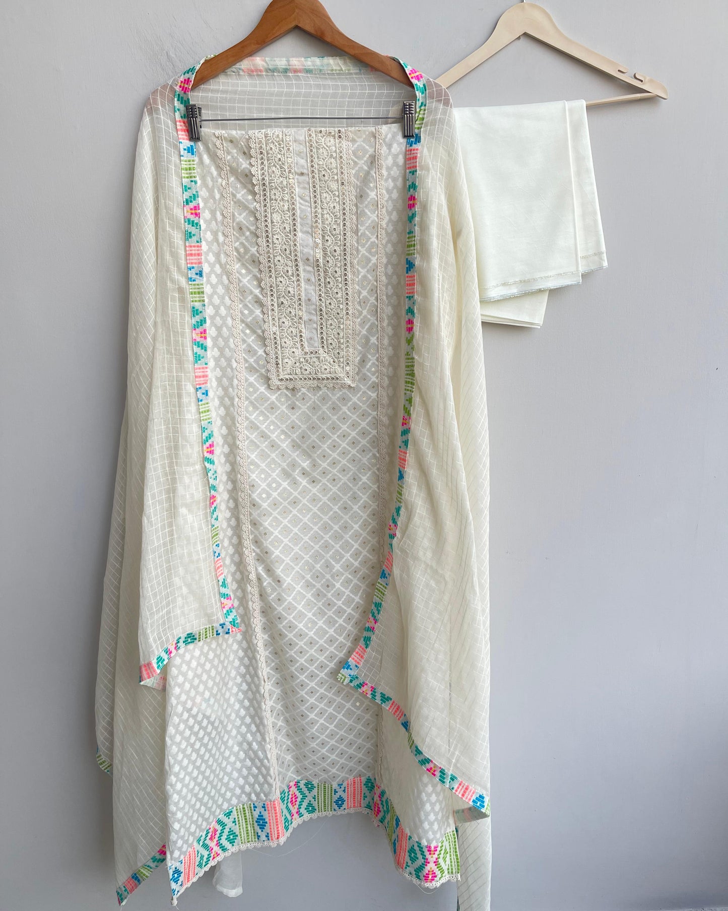 Banarasi self mul chanderi unstitched ladies suit Rc18586