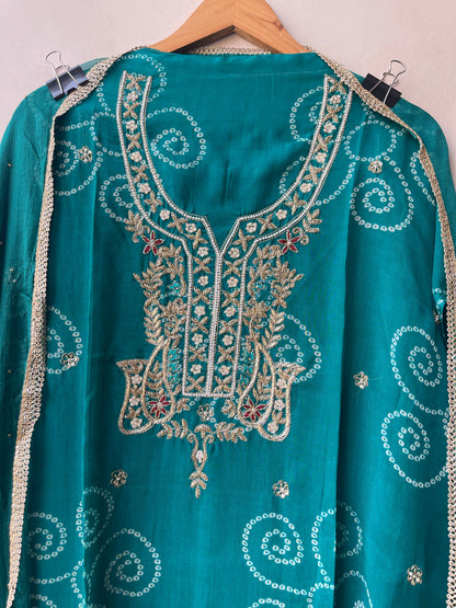 Premium Bandani Printed Organza Unstitched 3 Pcs Designer Suit Set