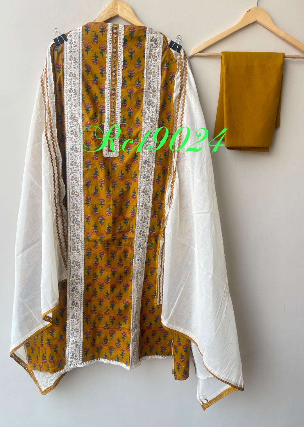 Cotton printed unstitched ladies suit Rc19024