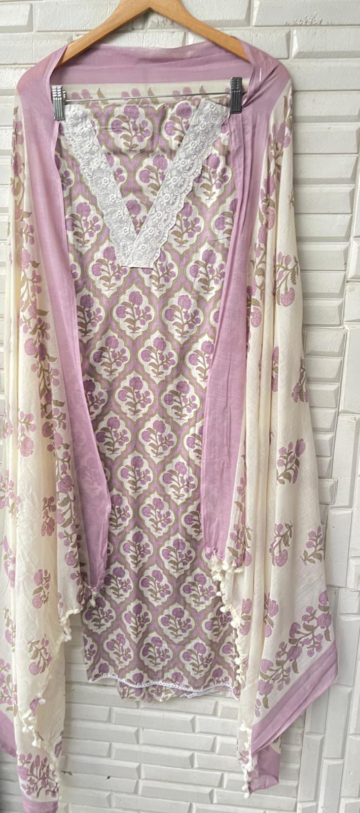 Cotton Printed Unstitched Ladies Suit Rc17398(d)