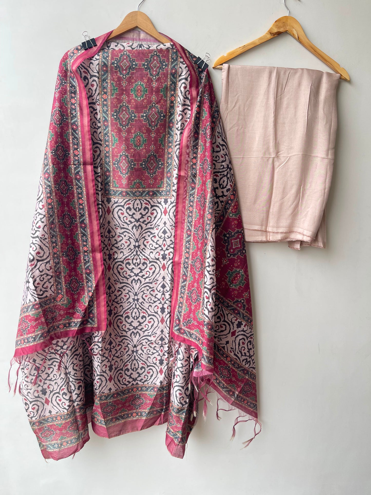 Soft mul chanderi printed unstitched ladies suit Rc18998