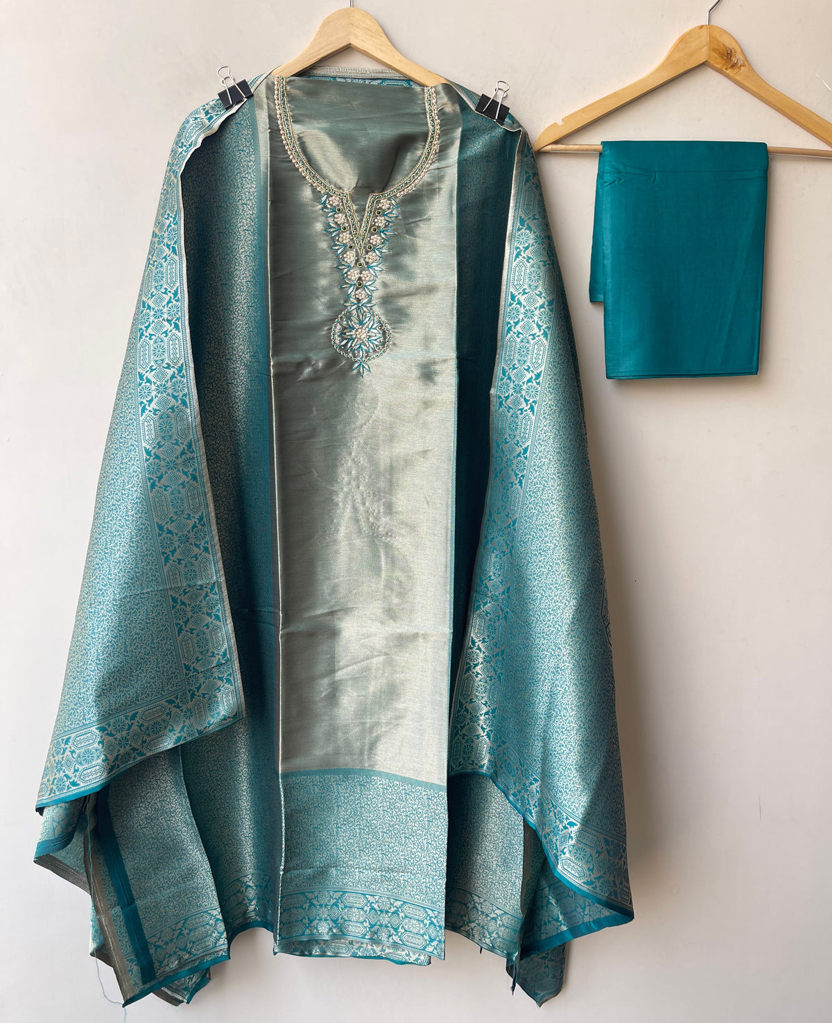 Shimmer Giraffe Silk woven unstitched suit set