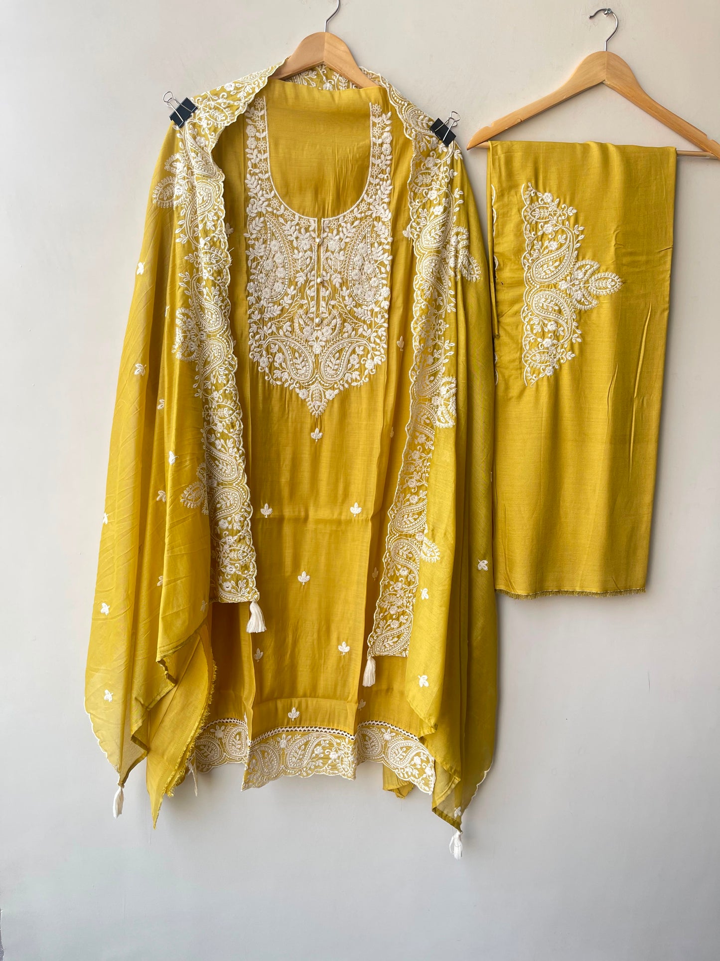 Mul chanderi unstitched ladies suit Rc19094