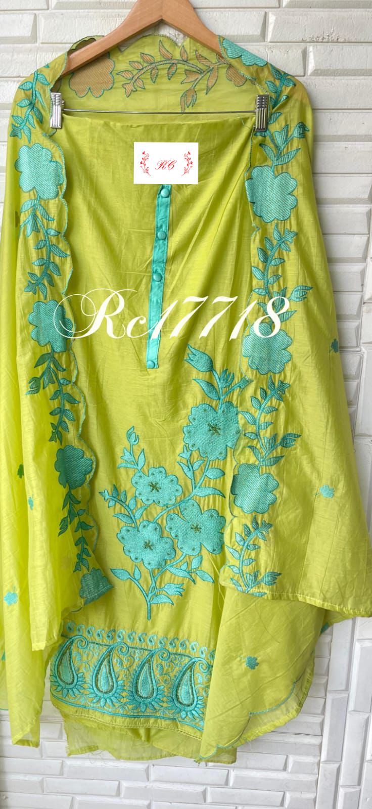 Mul chanderi unstitched ladies suit Rc17718