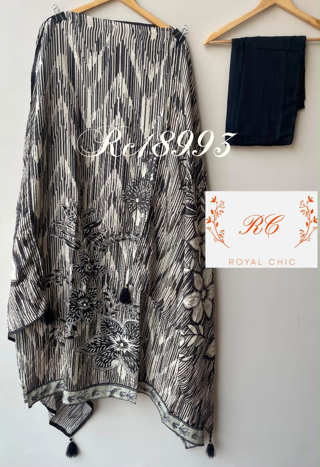 Zari weaving muslin printed ladies suit Rc18993