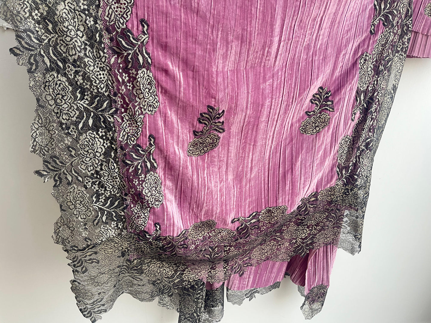 Micra crushed velvet unstitched ladies suit Rc18281