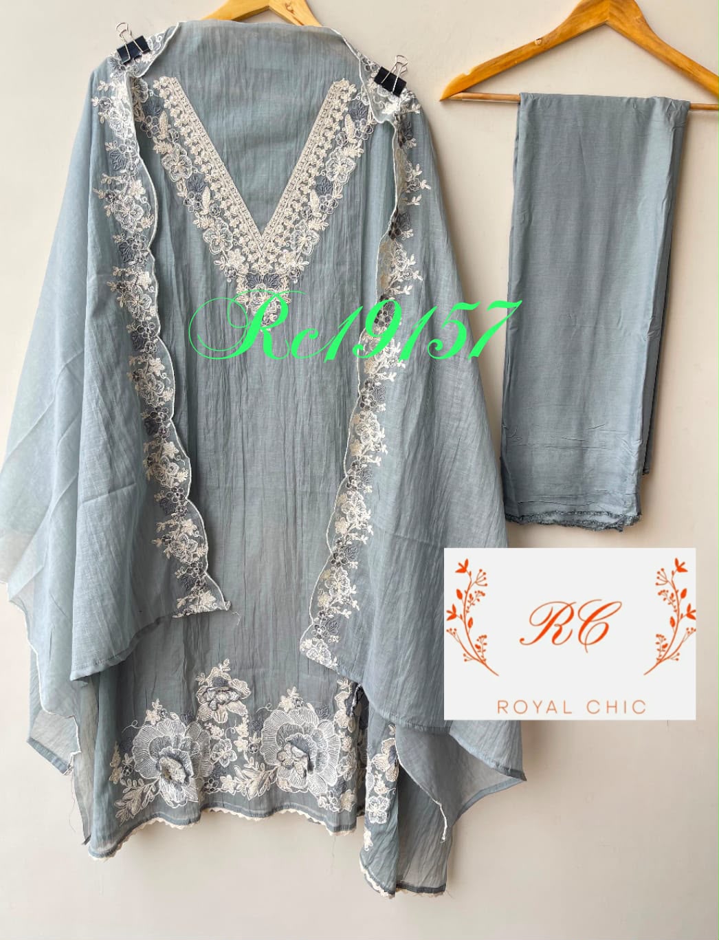 Mul cotton unstitched ladies suit Rc19157 (b)