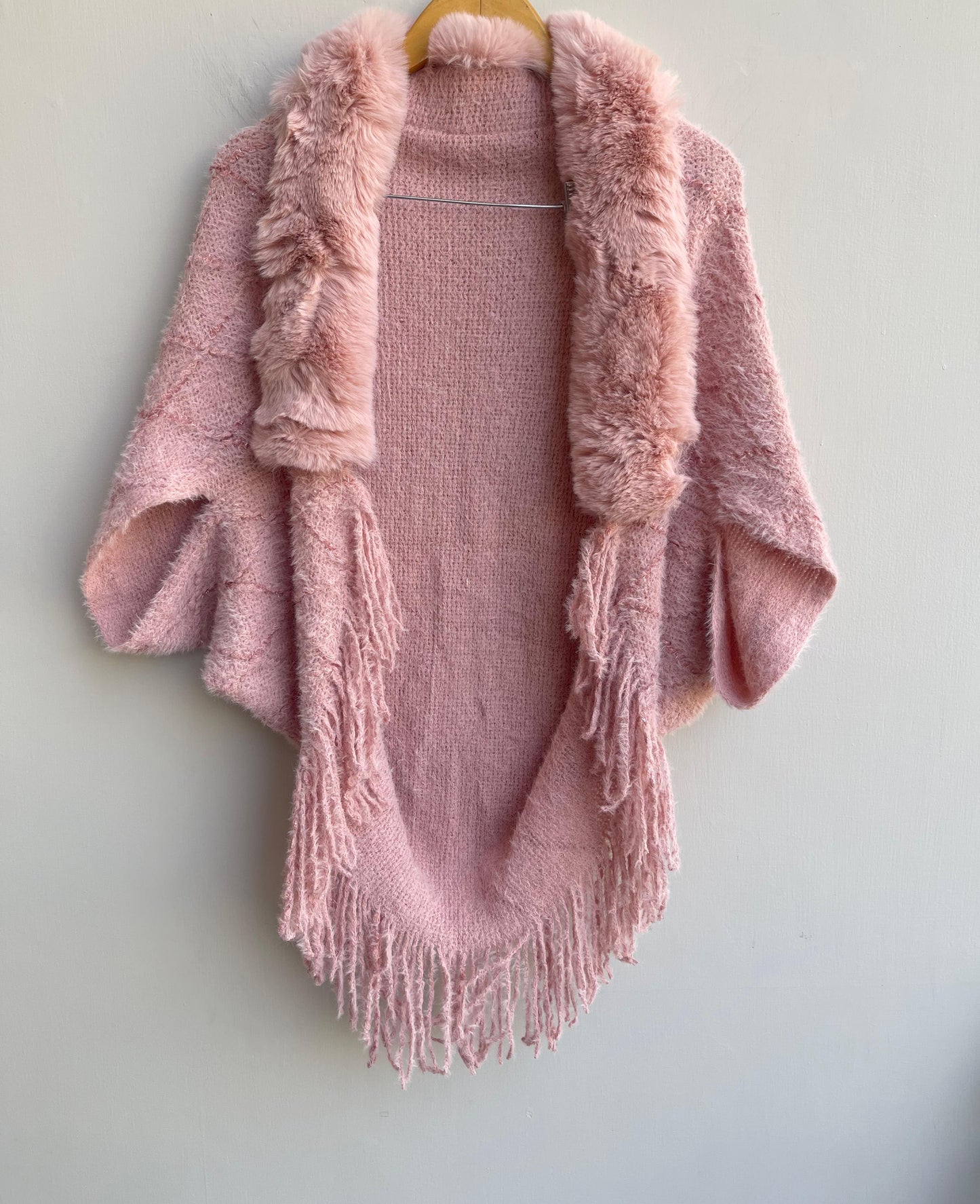 Freesize ponchos with fur Rc17830 (b)