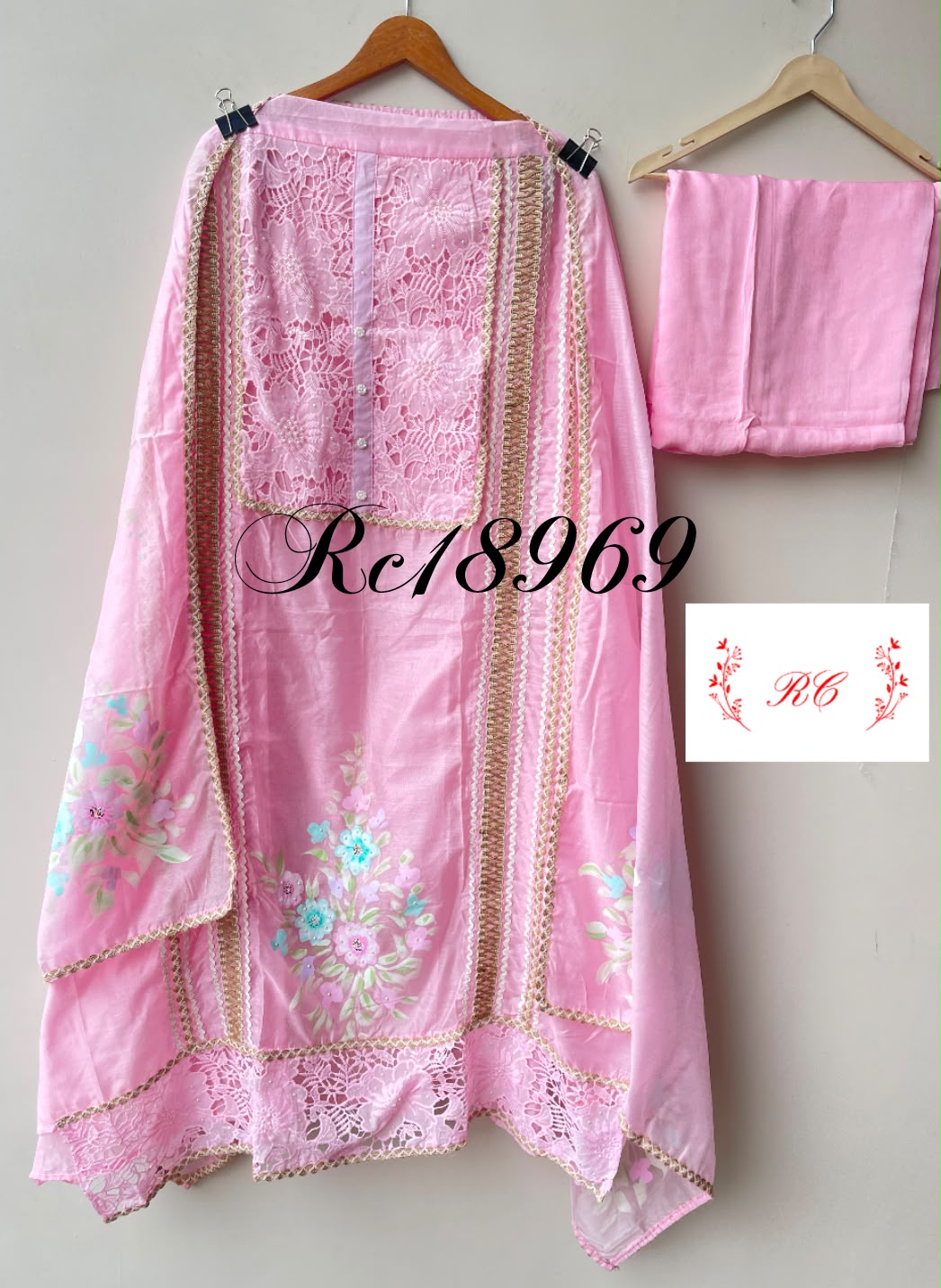 Mul chanderi unstitched ladies suit Rc18969 (a)