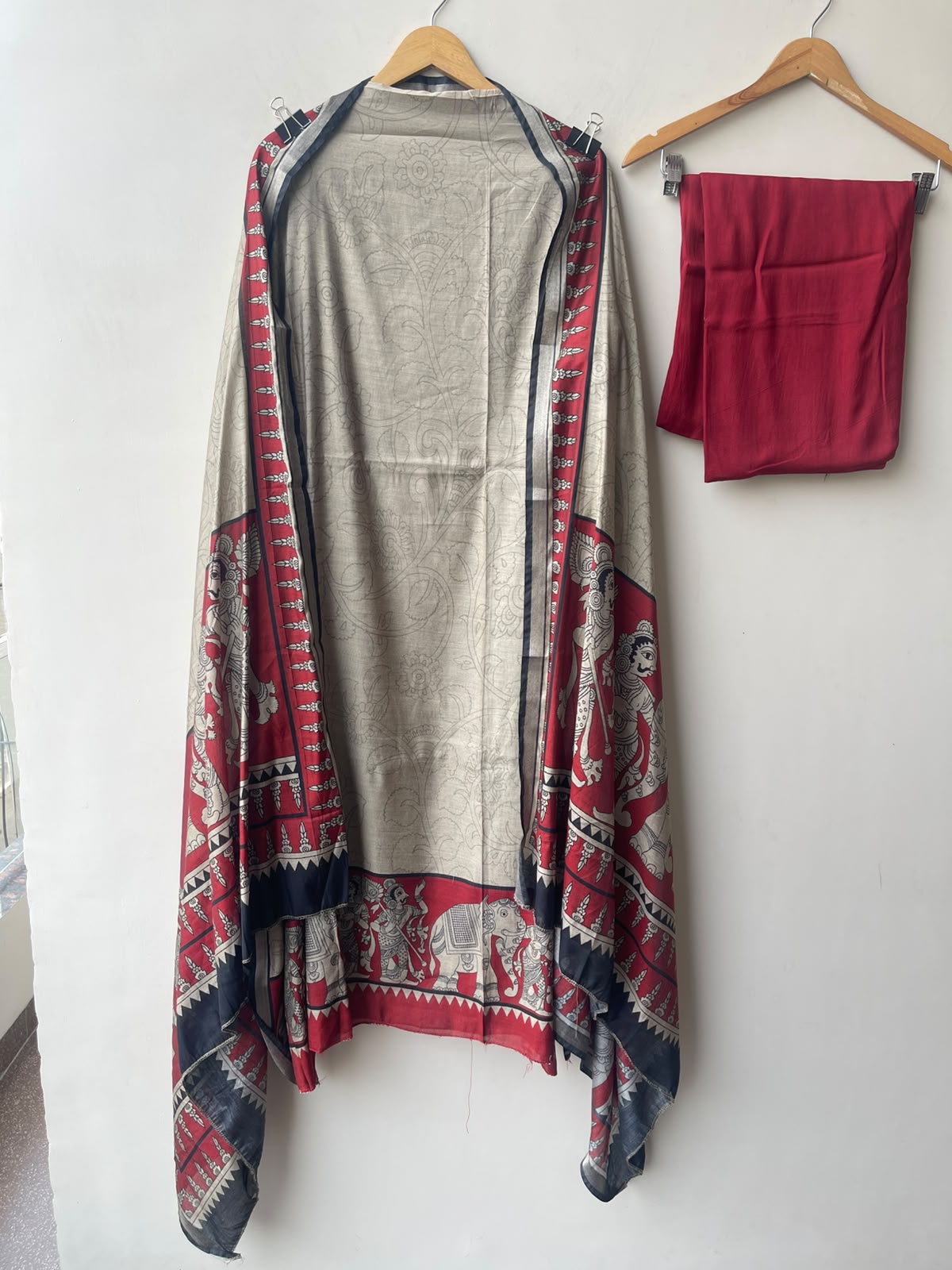 Mul chanderi maheshwari printed unstitched ladies suit Rc19144 (a)