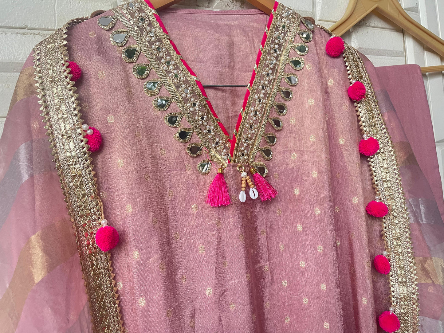 Banarasi shimmer silk unstitched ladies suit Rc17842 (b)