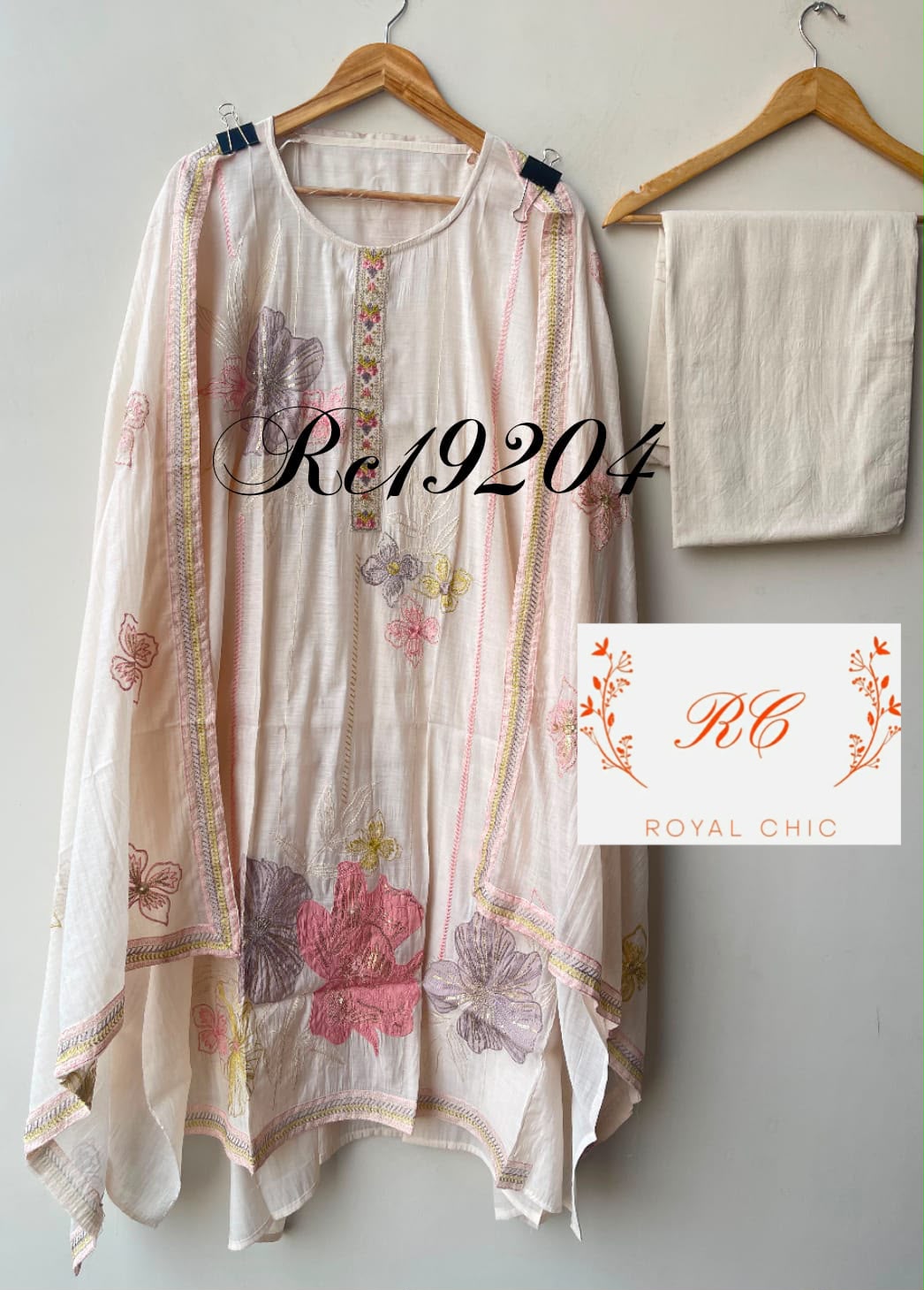 Mul chanderi unstitched ladies suit Rc19204 (b)
