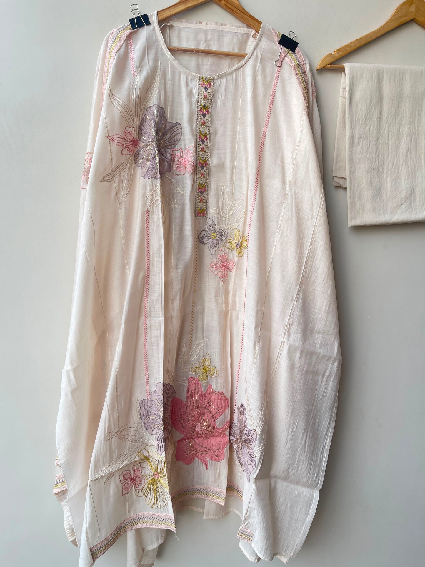 Mul chanderi unstitched ladies suit Rc19204 (b)