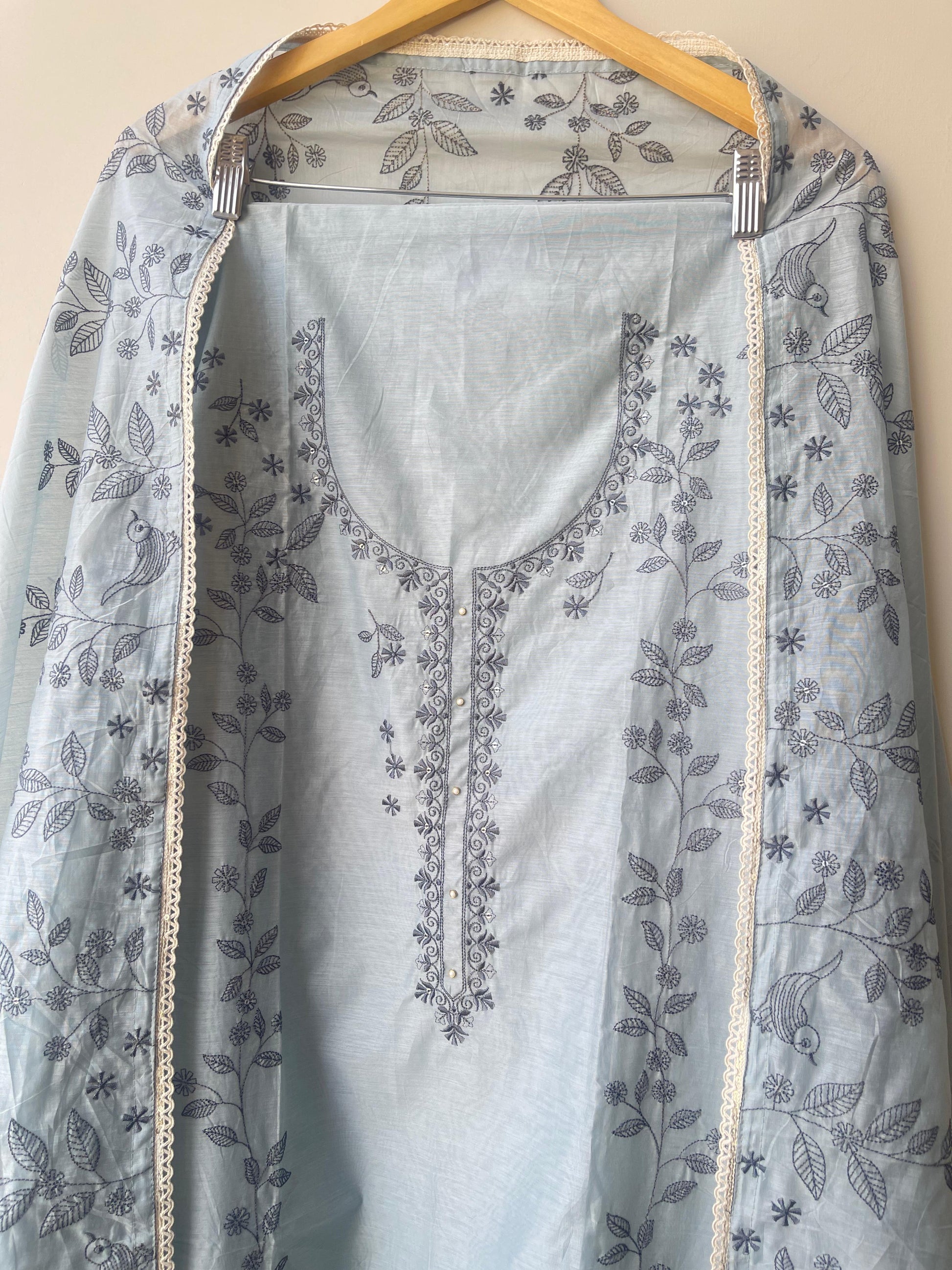 Mul Chanderi Unstitched Ladies Suit RC-18739