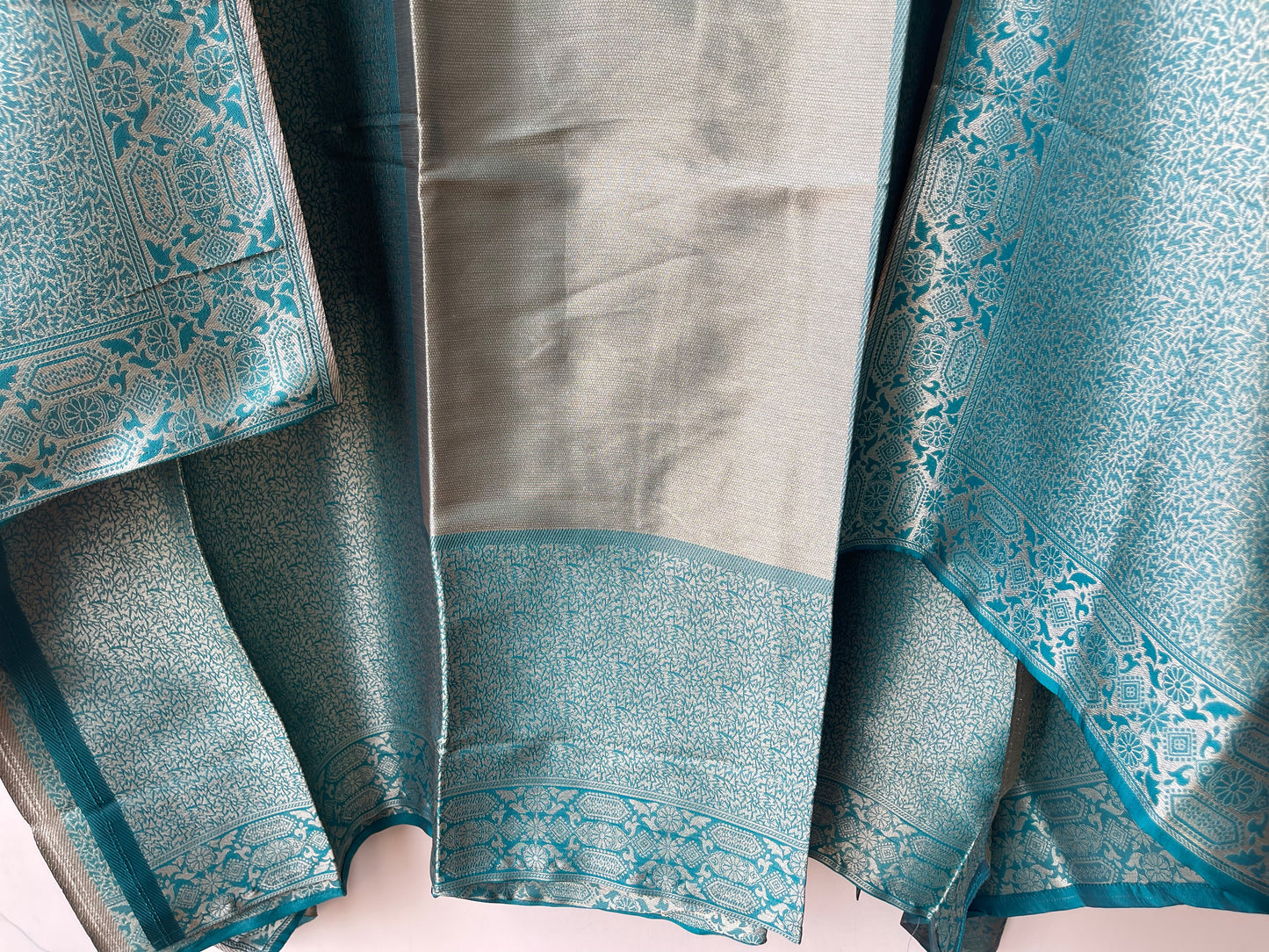 Shimmer Giraffe Silk woven unstitched suit set